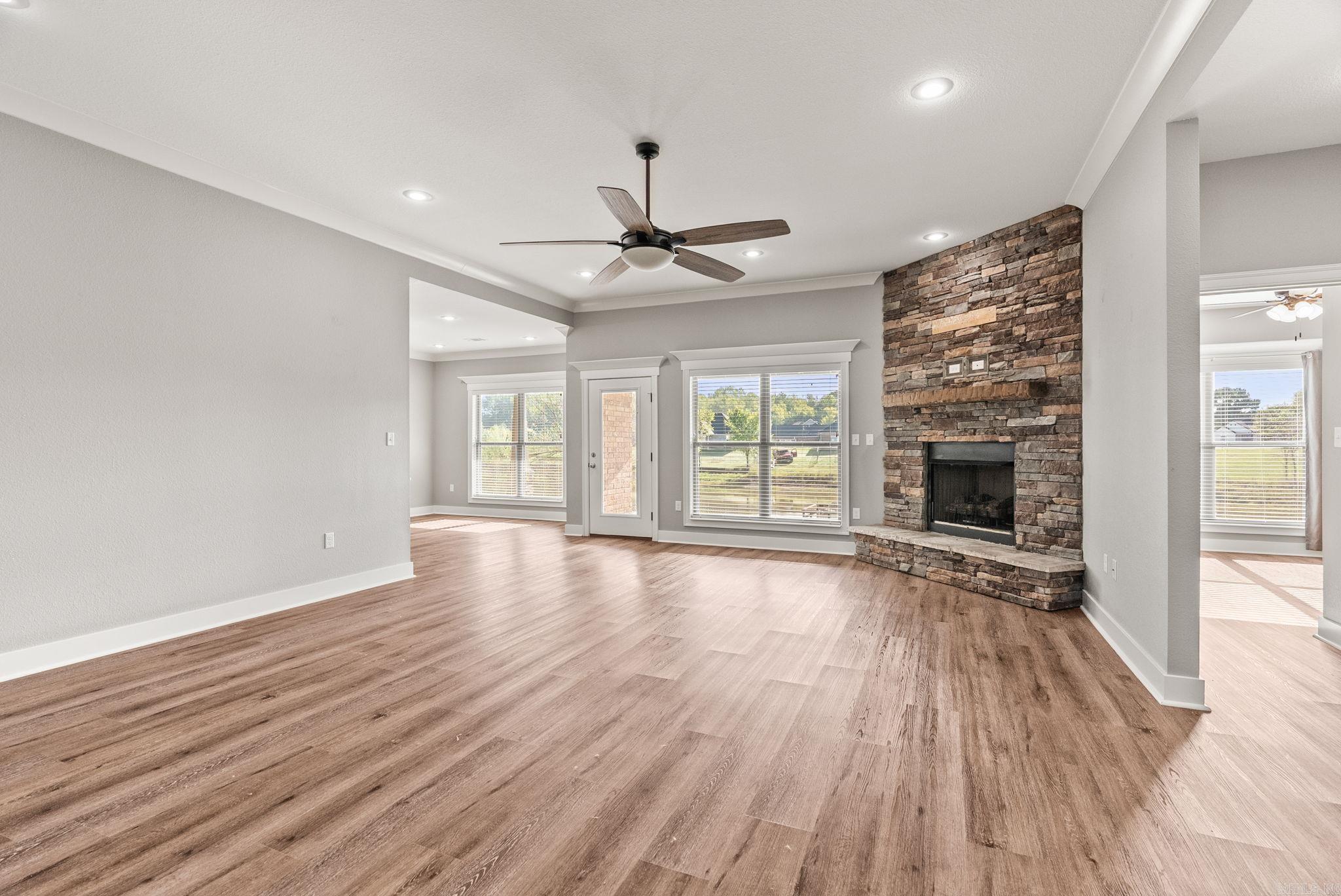 WILHELMINA COVE - Residential