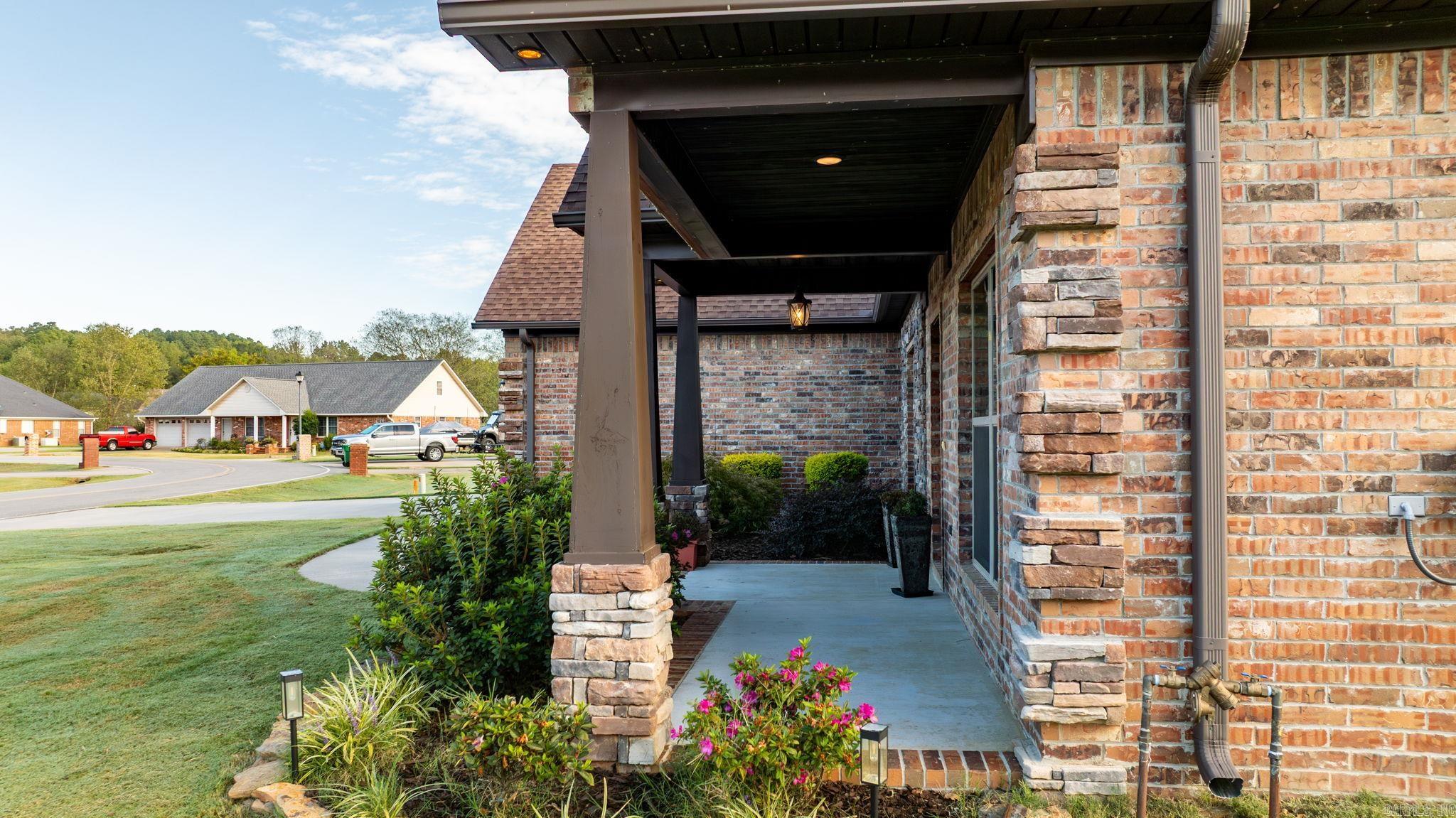 WILHELMINA COVE - Residential