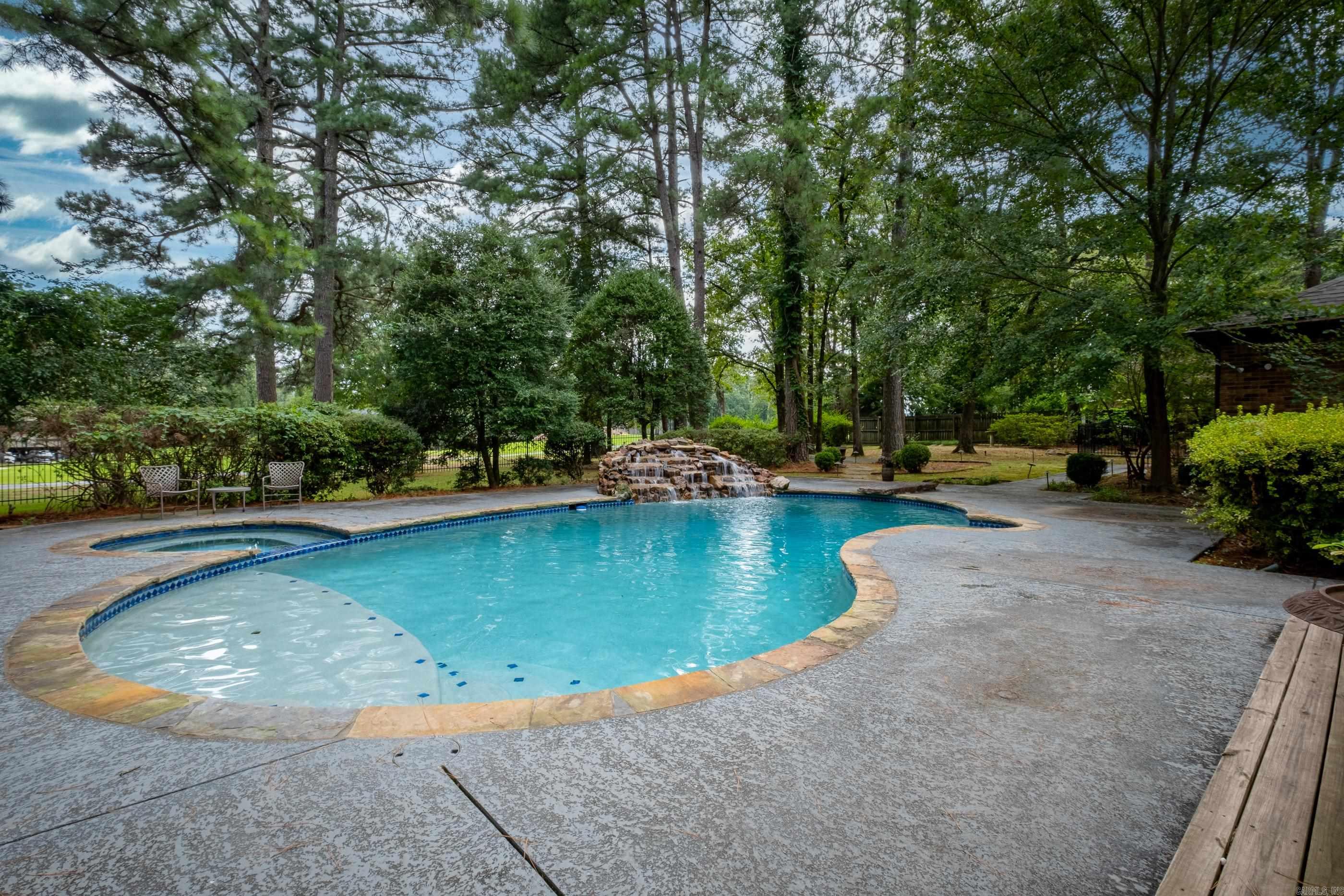 PLEASANT VALLEY - Residential