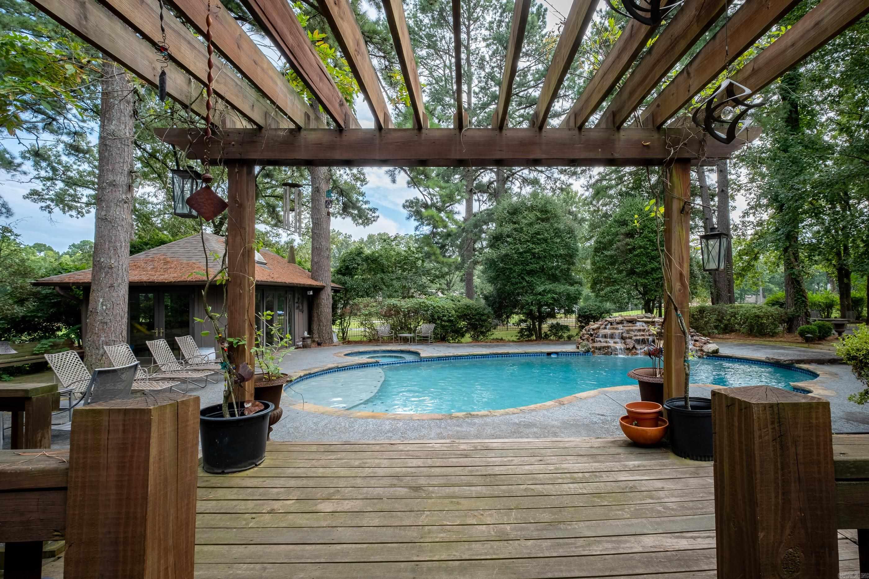 PLEASANT VALLEY - Residential