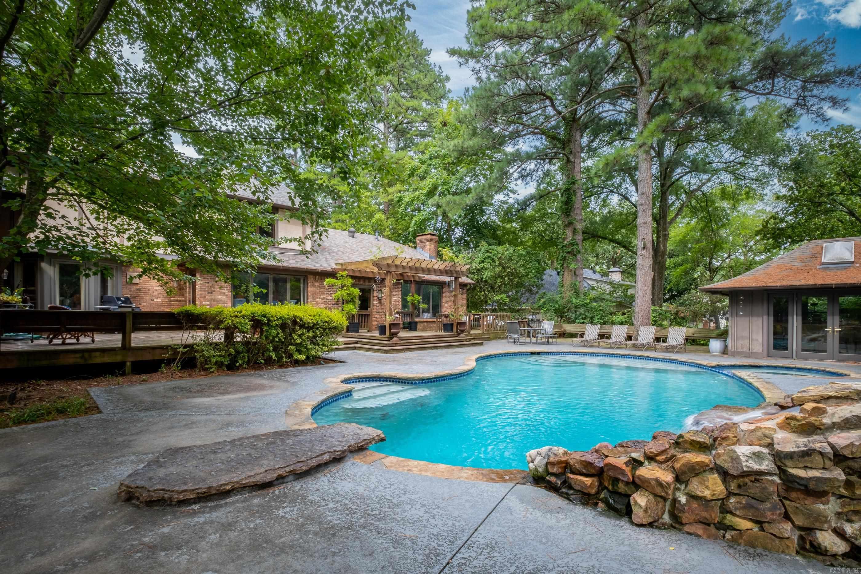 PLEASANT VALLEY - Residential