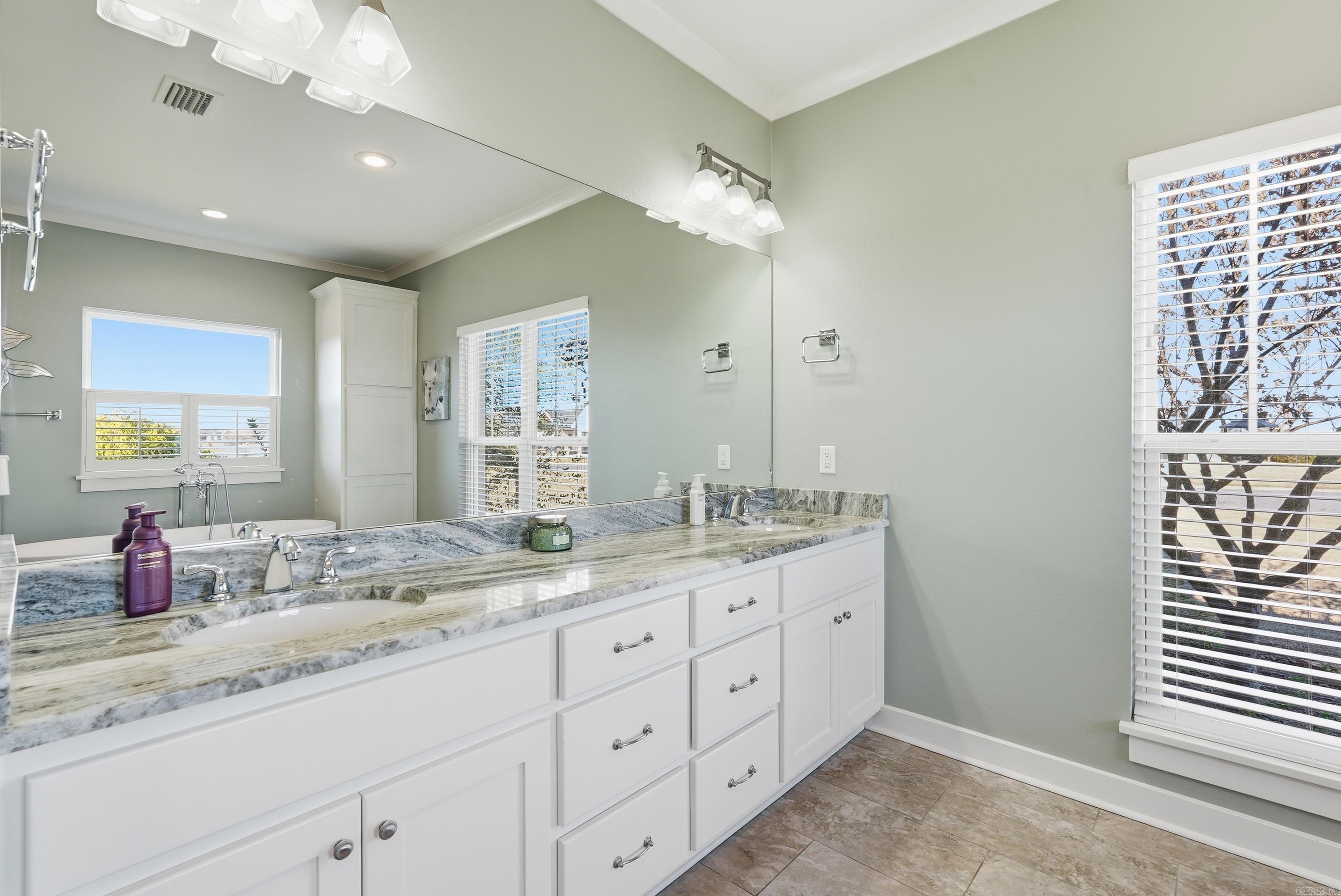 PERSIMMON RIDGE ESTATES - Residential