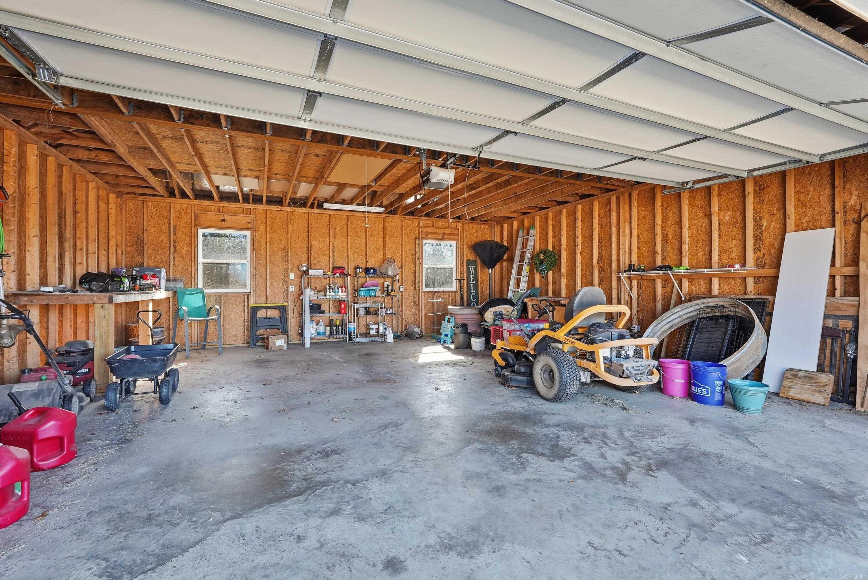 PERSIMMON RIDGE ESTATES - Residential