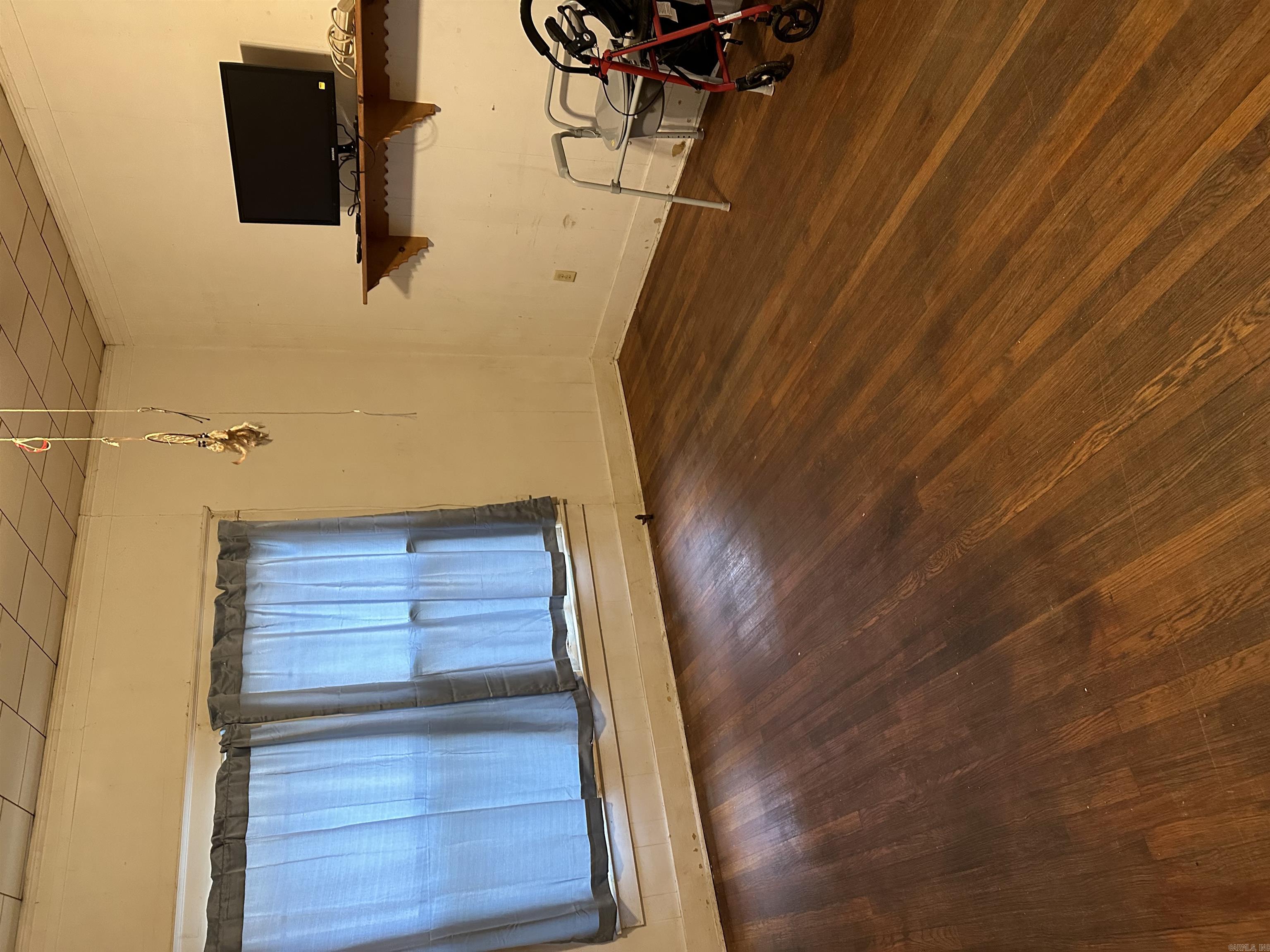 LUND & HILL (ORIGINAL TOWN) - Residential