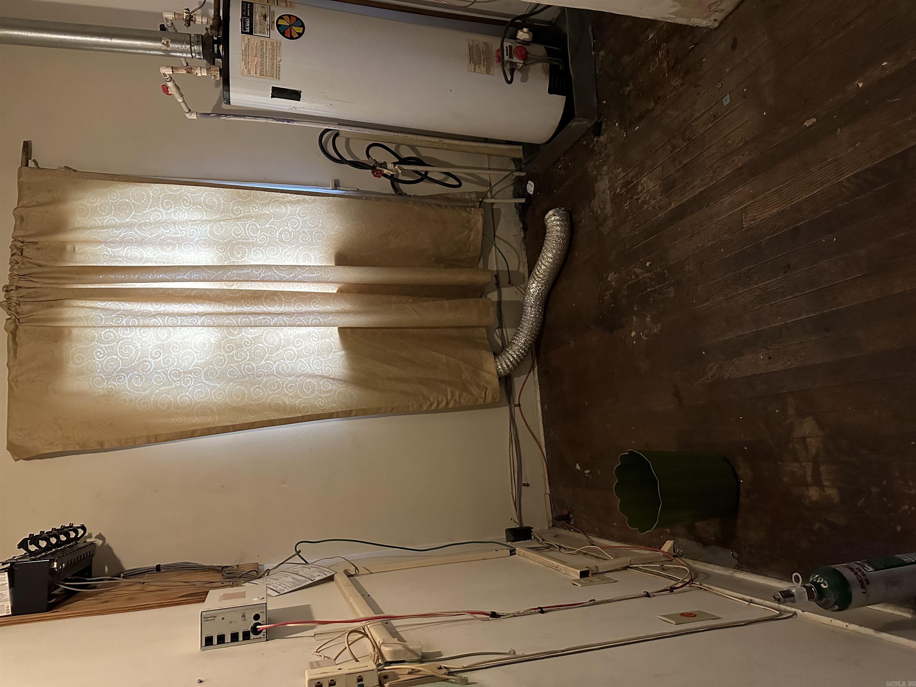 LUND & HILL (ORIGINAL TOWN) - Residential