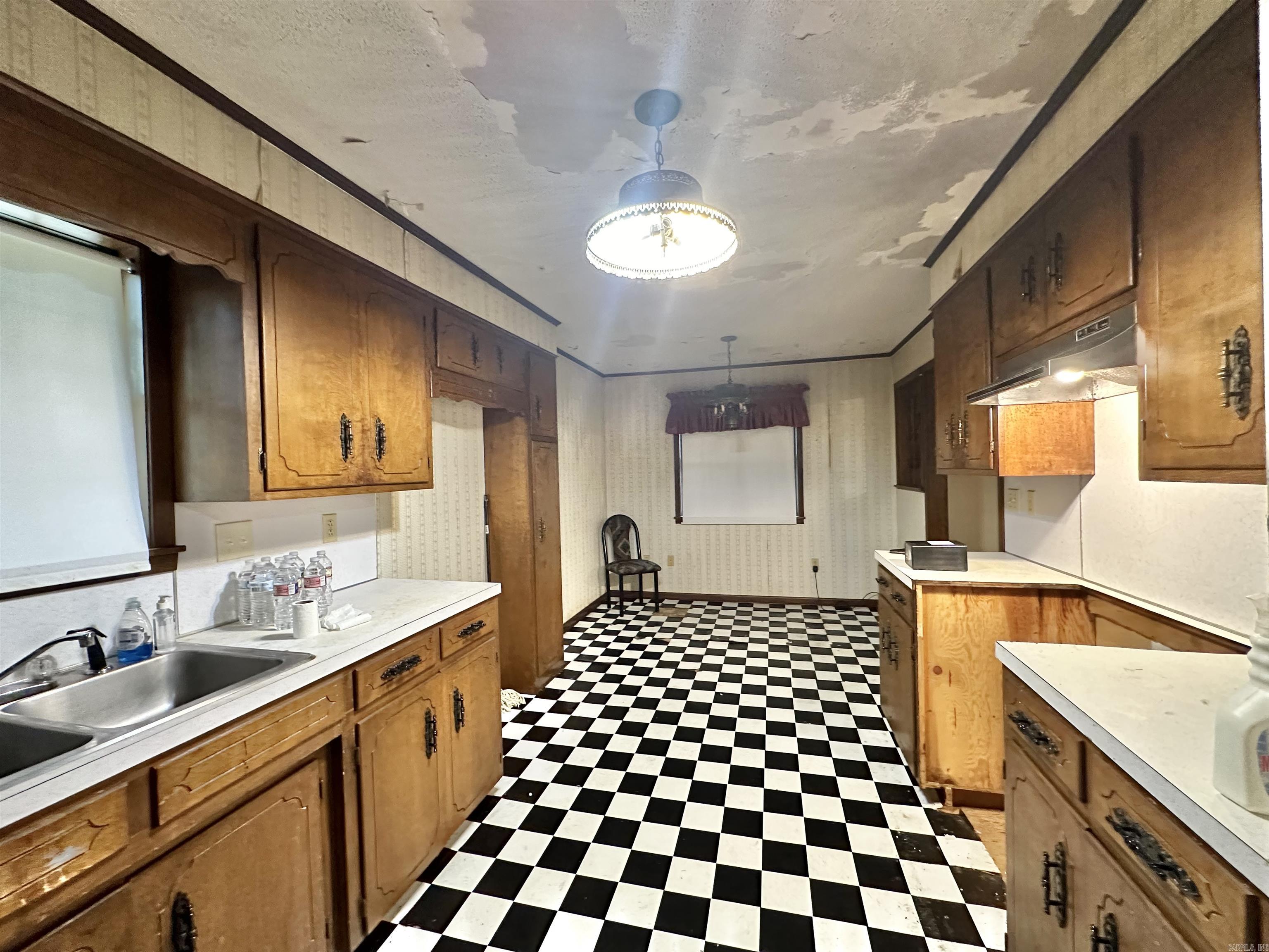 LUND & HILL (ORIGINAL TOWN) - Residential