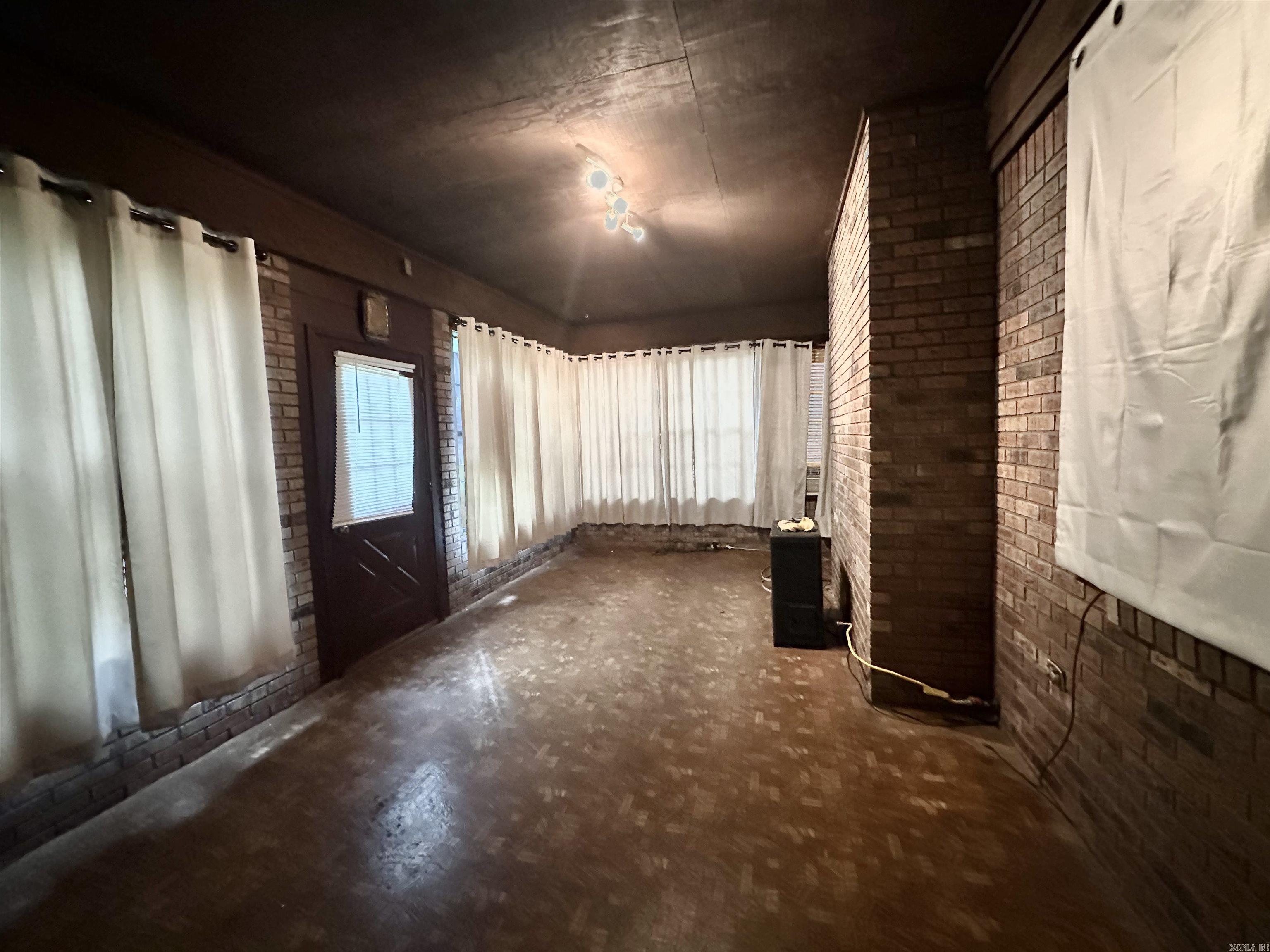 LUND & HILL (ORIGINAL TOWN) - Residential