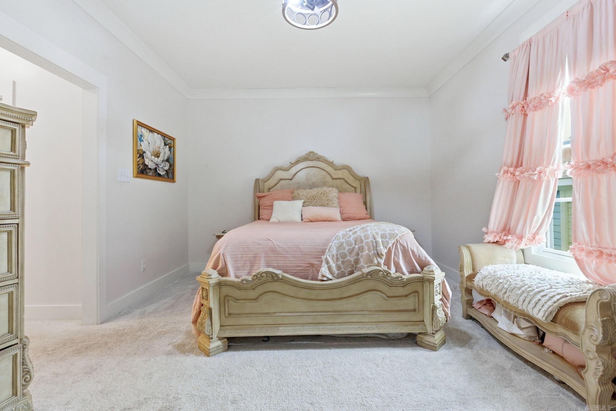 MIDTOWN BRYANT - Residential