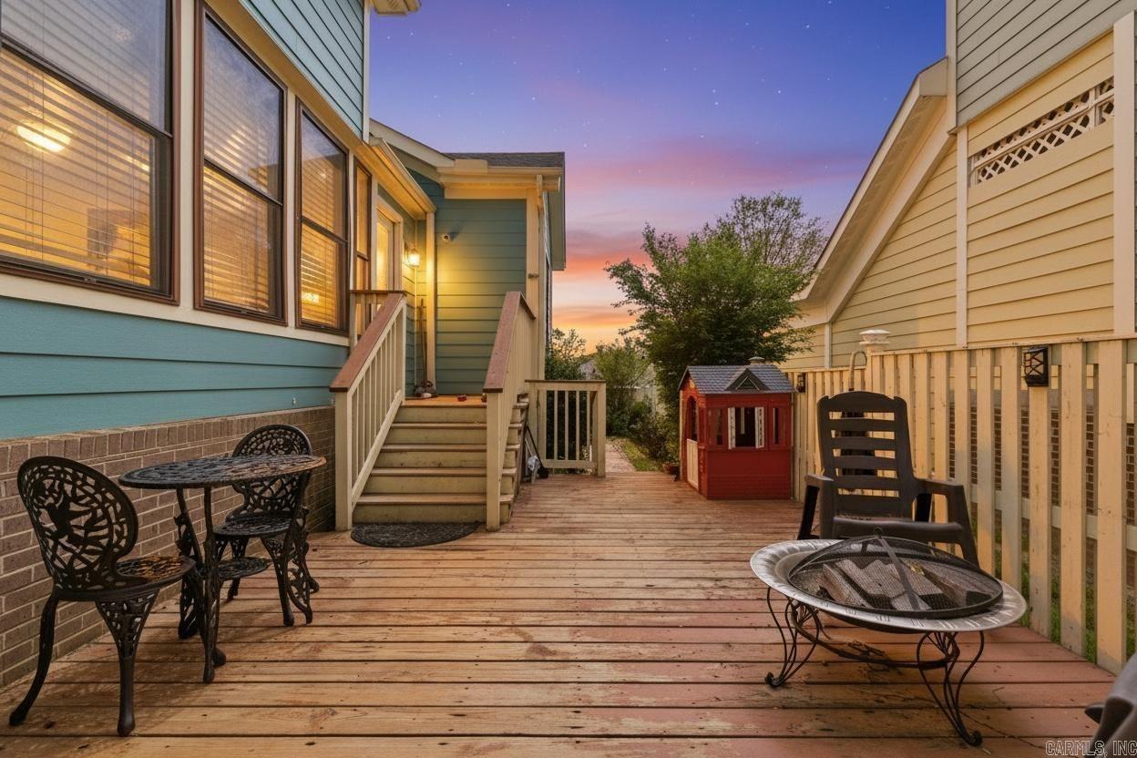 MIDTOWN BRYANT - Residential