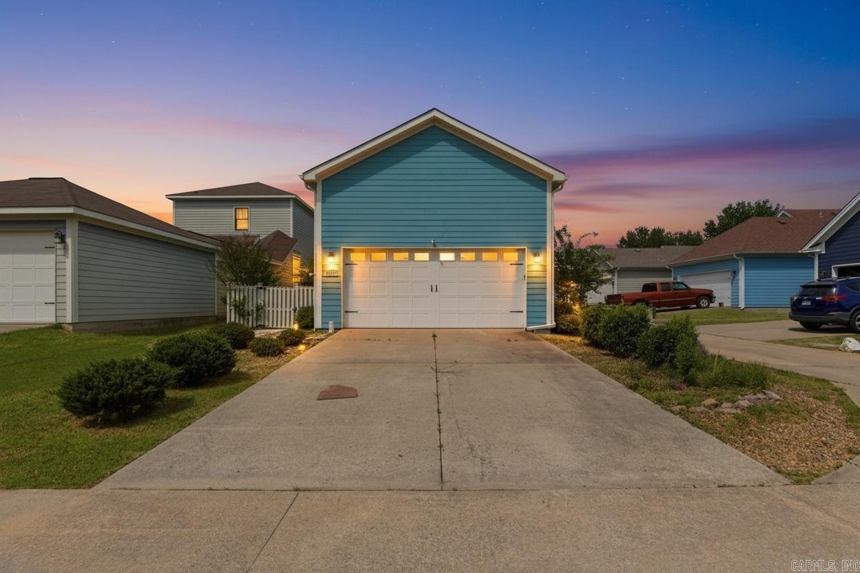 MIDTOWN BRYANT - Residential