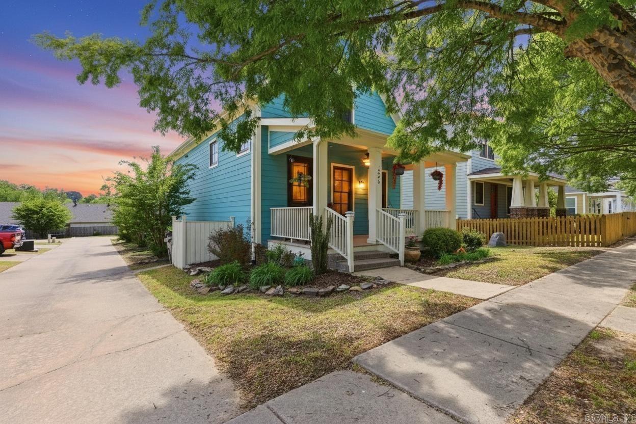 MIDTOWN BRYANT - Residential