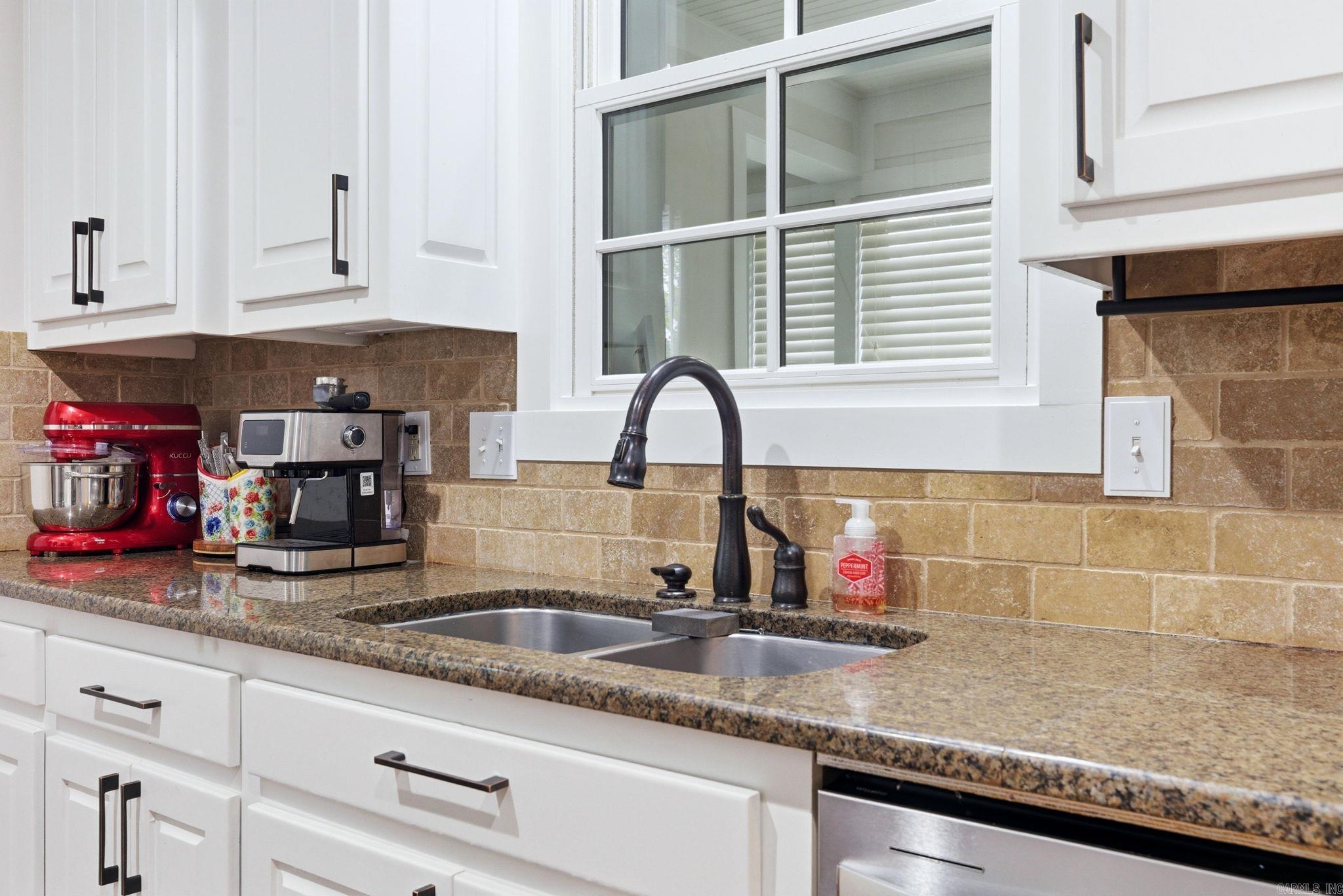 MIDTOWN BRYANT - Residential