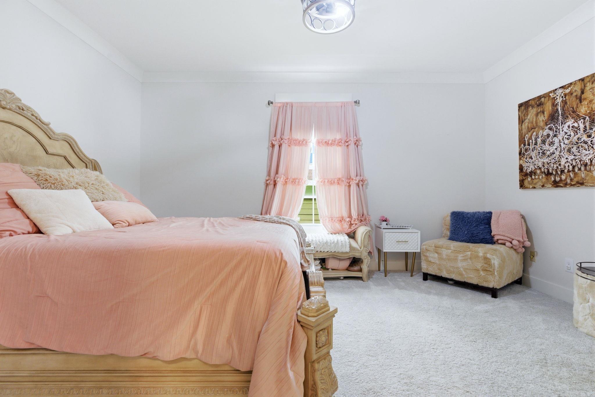 MIDTOWN BRYANT - Residential