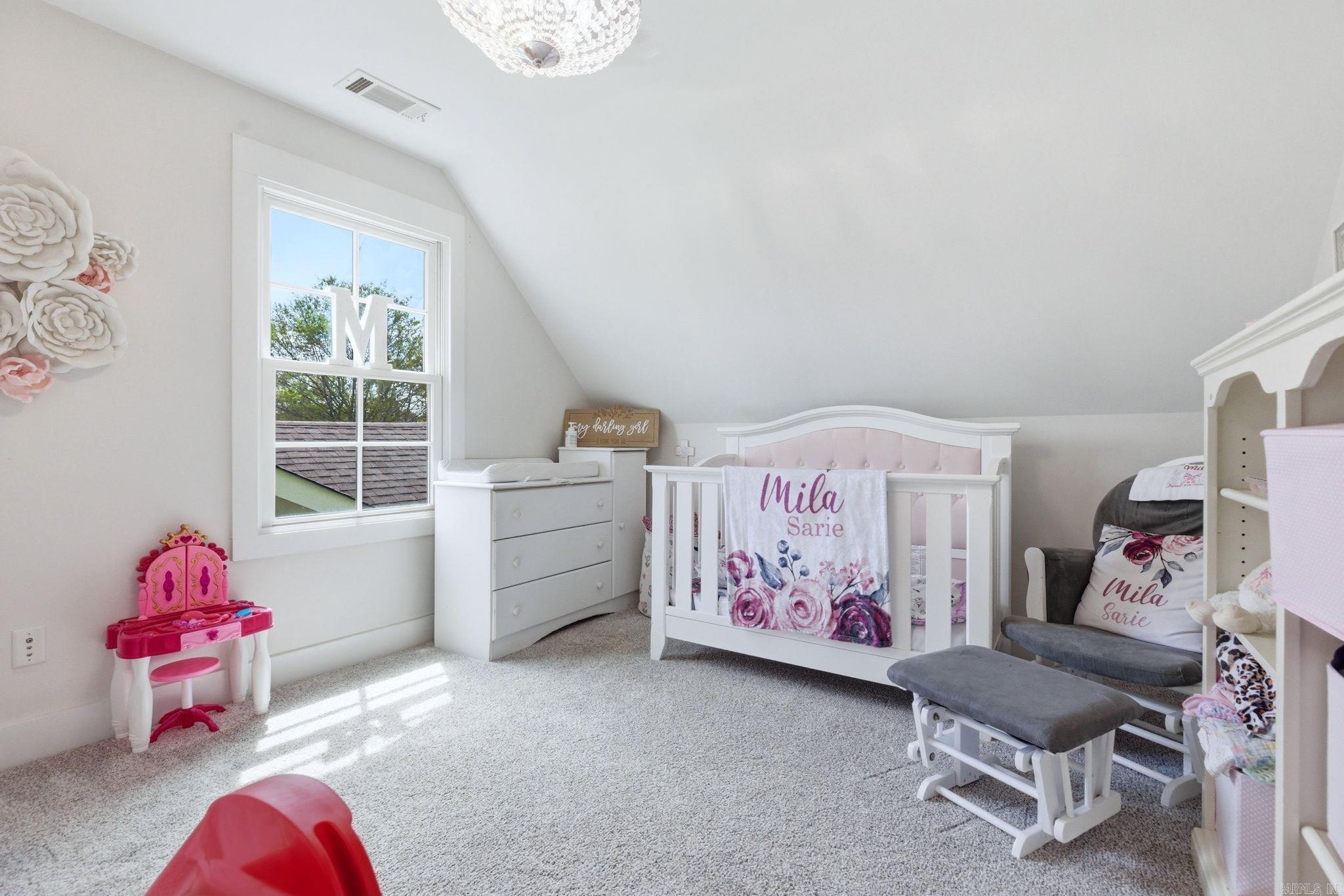 MIDTOWN BRYANT - Residential