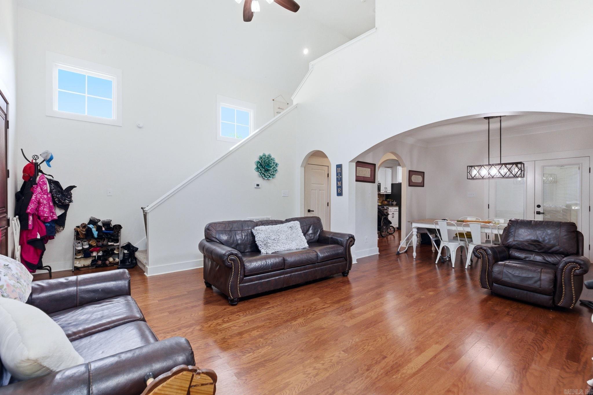 MIDTOWN BRYANT - Residential