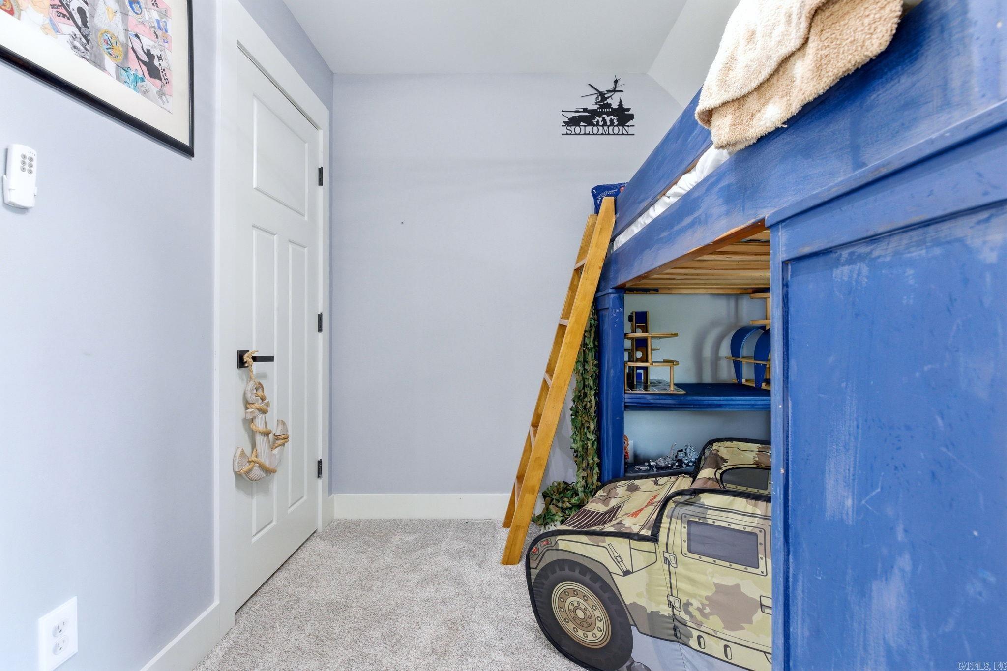 MIDTOWN BRYANT - Residential