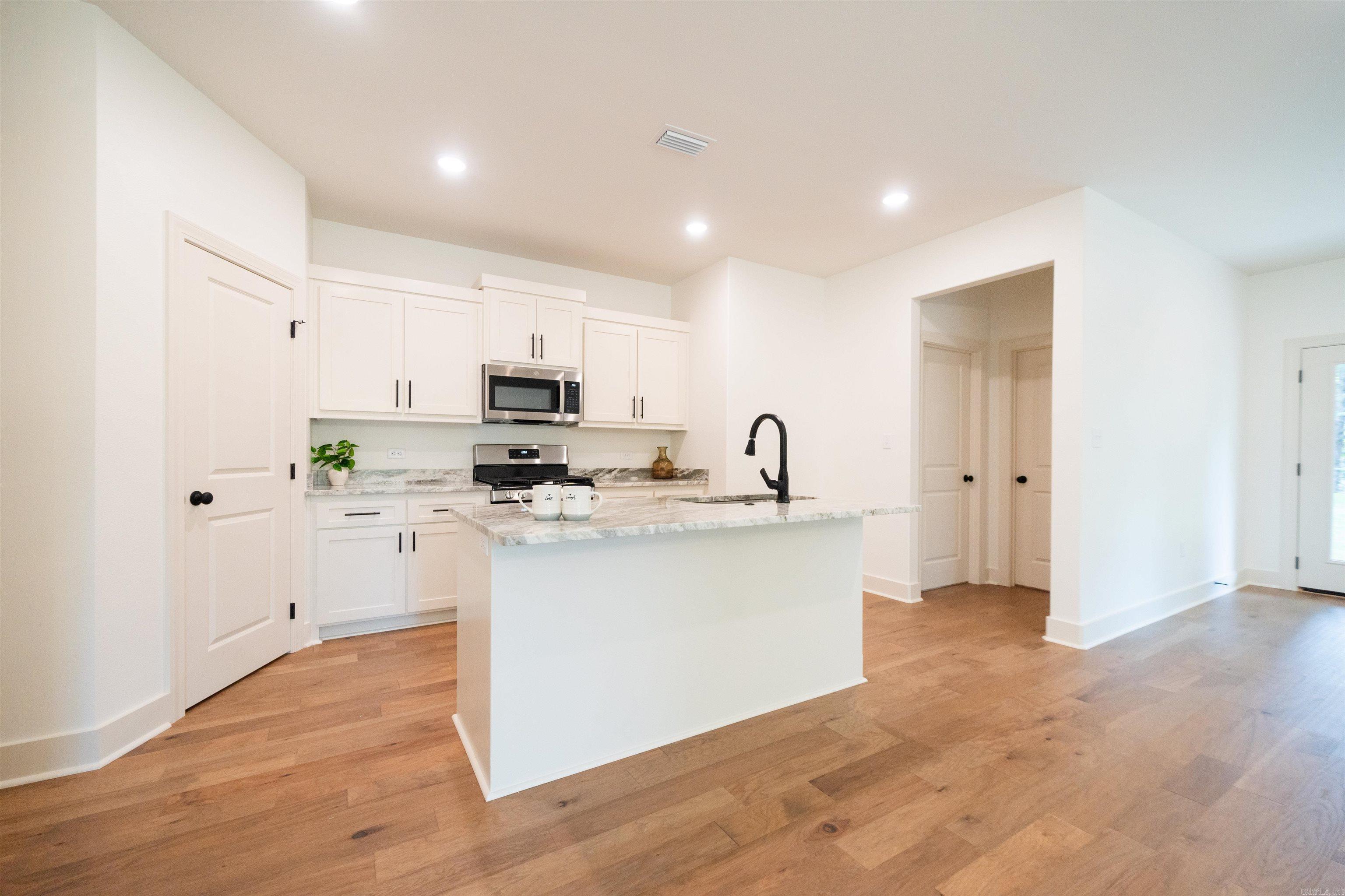 GIBRALTER HGTS - Residential
