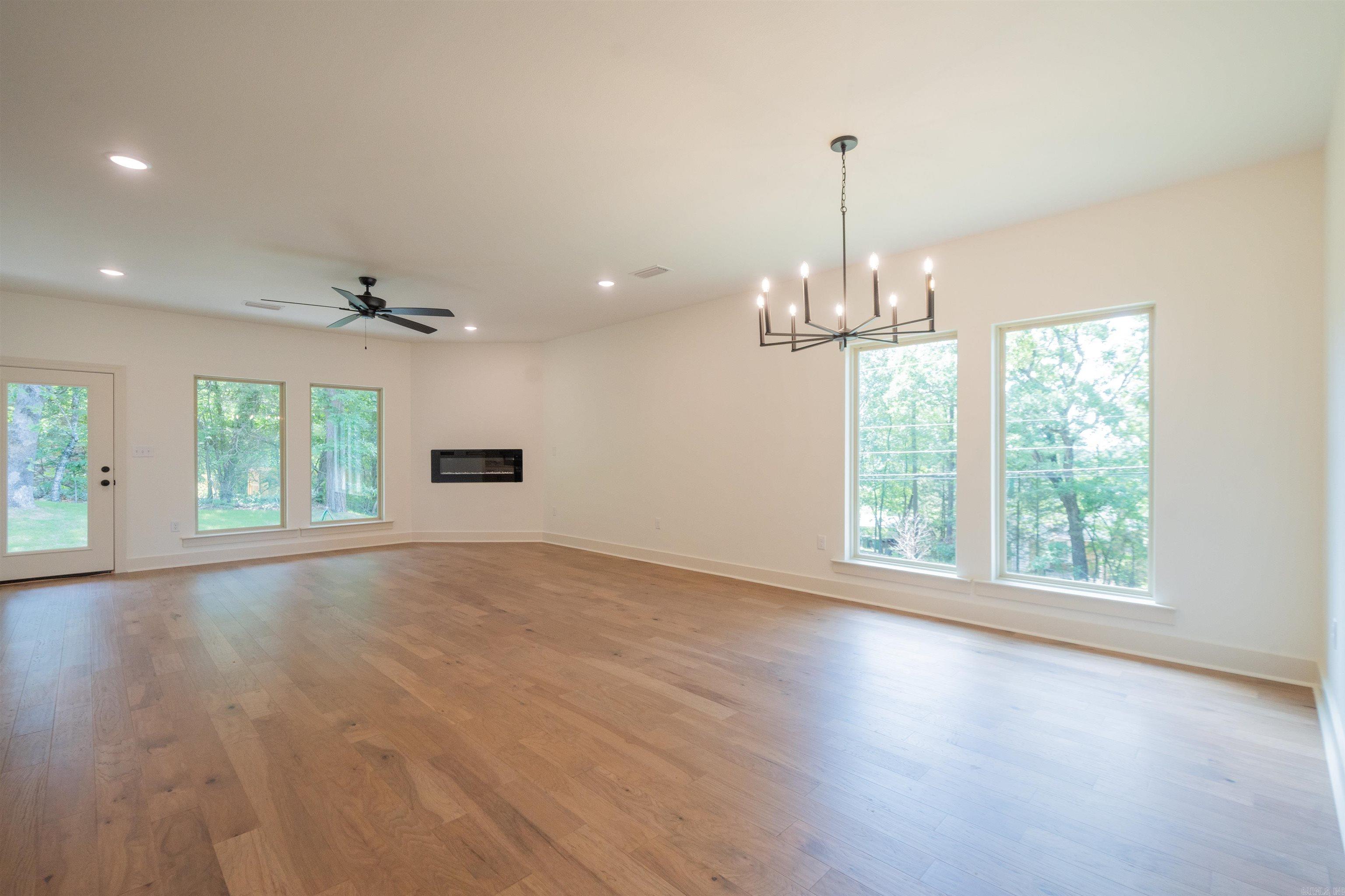 GIBRALTER HGTS - Residential