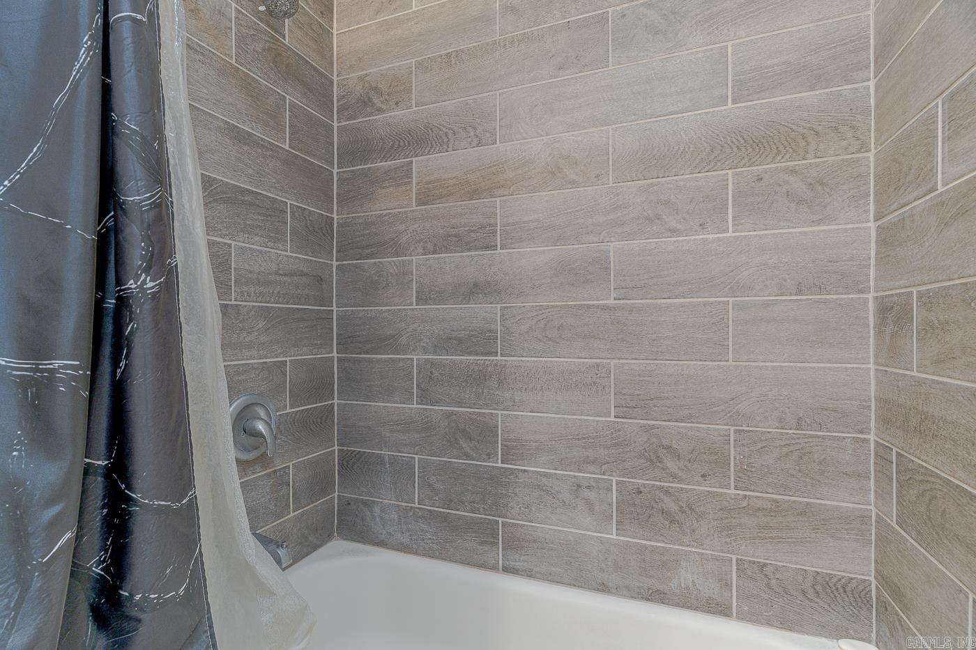 FORREST HILLS - Residential