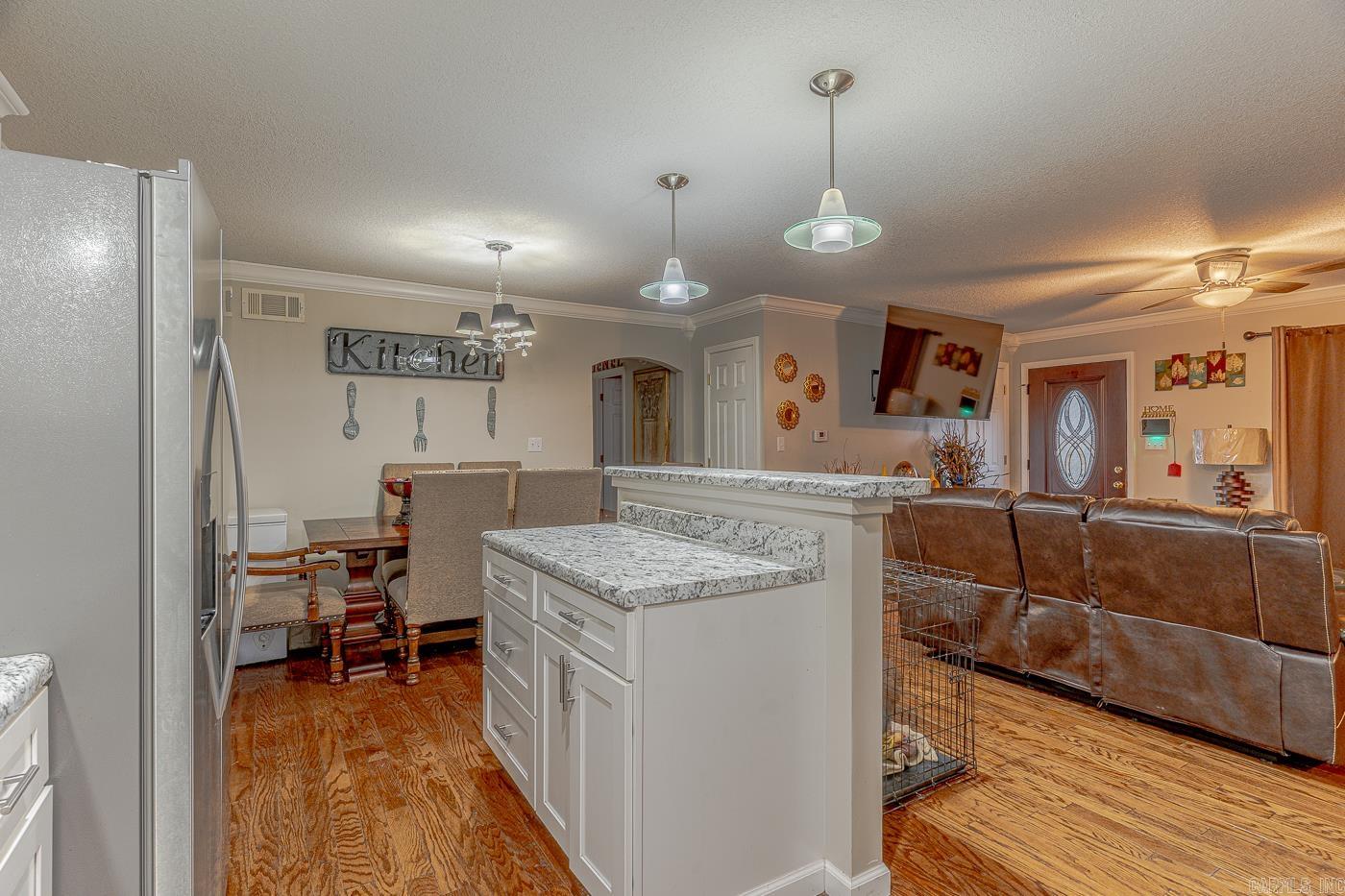 FORREST HILLS - Residential