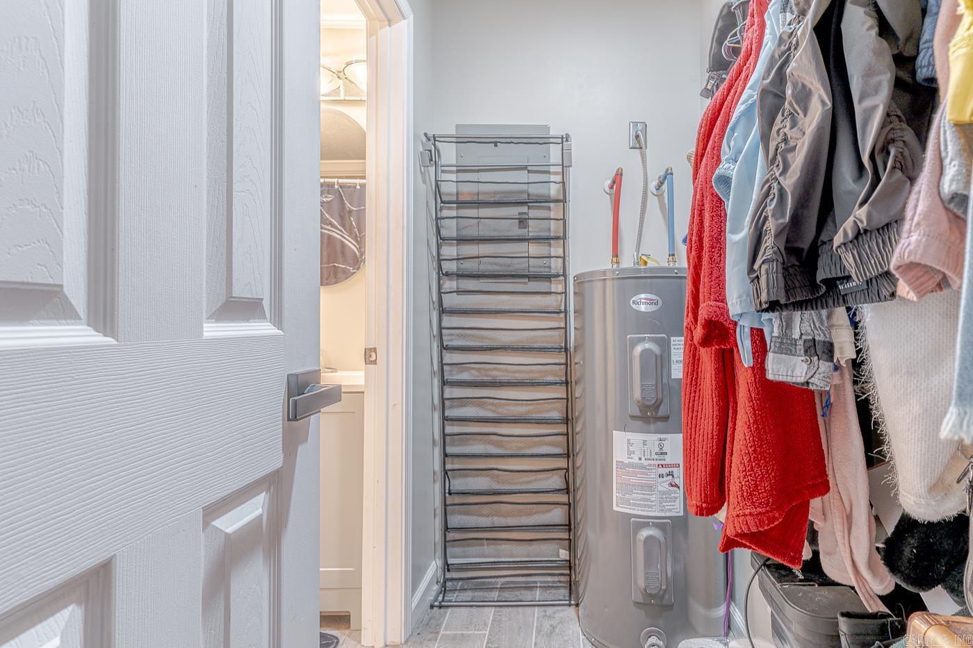 FORREST HILLS - Residential