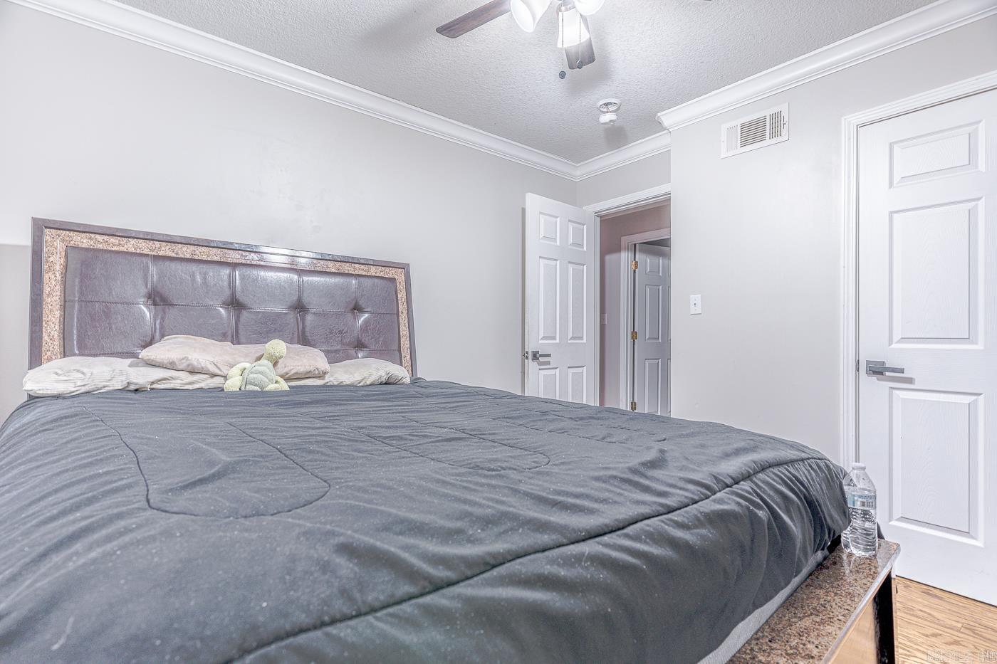 FORREST HILLS - Residential