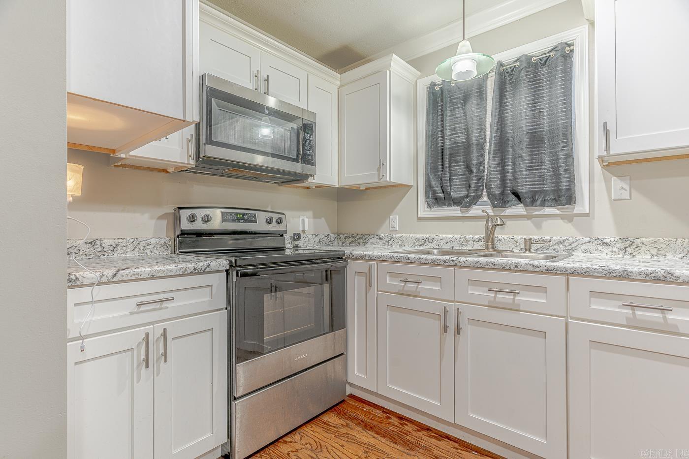 FORREST HILLS - Residential