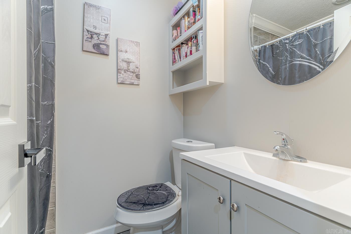 FORREST HILLS - Residential