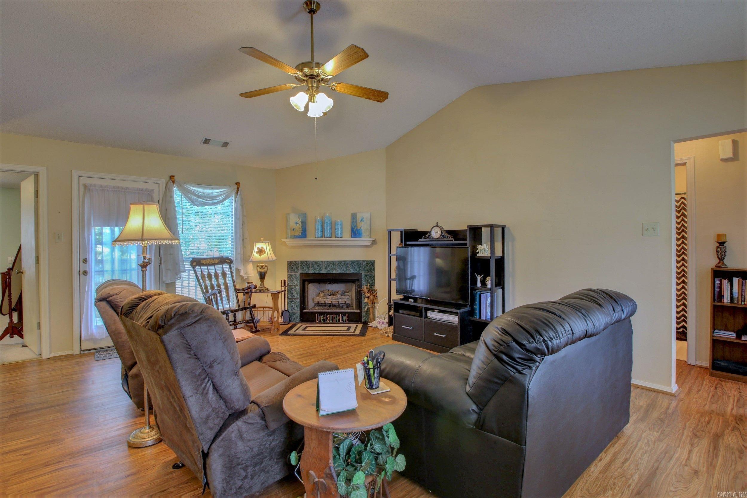 MEADOW RIDGE ADDN - Residential