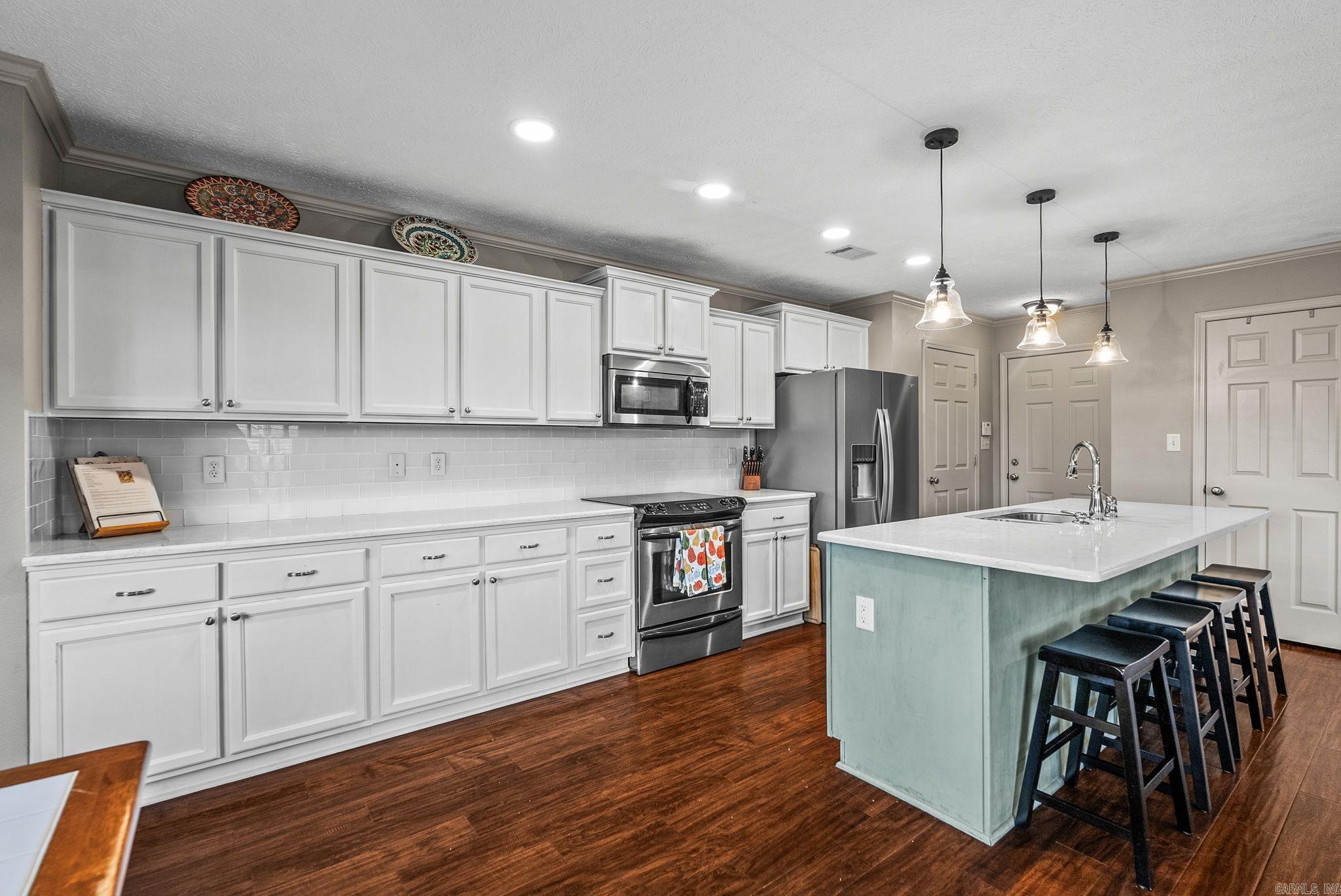 CHAPEL CREEK - Residential