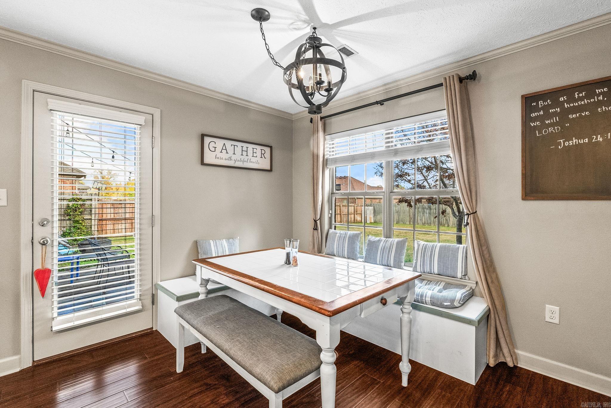 CHAPEL CREEK - Residential