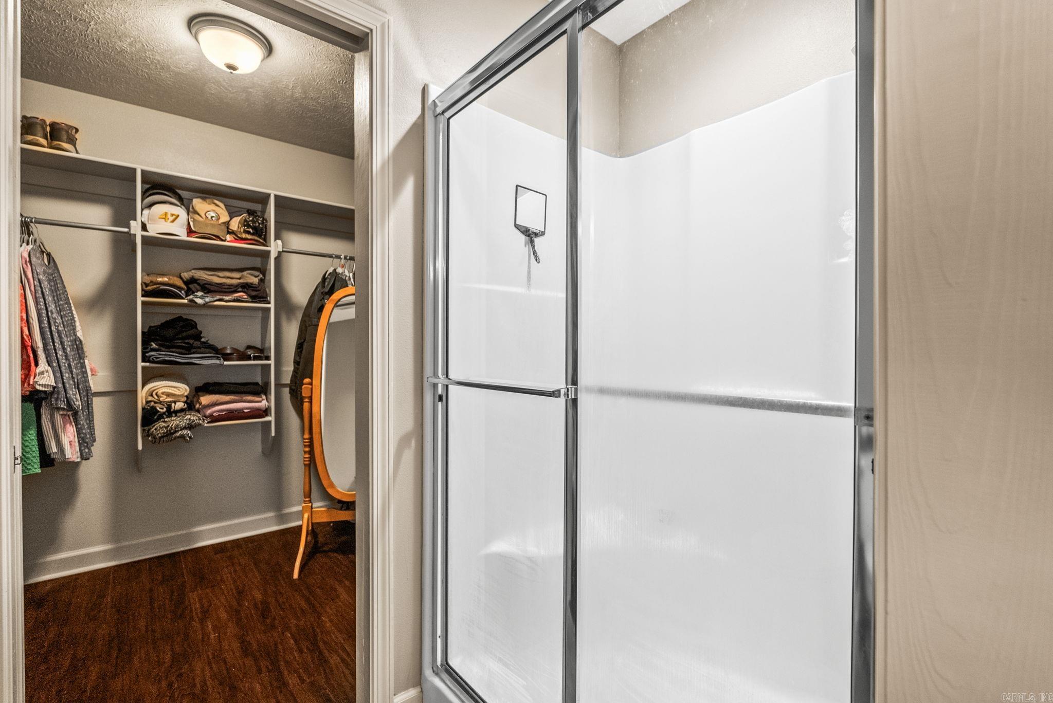 CHAPEL CREEK - Residential