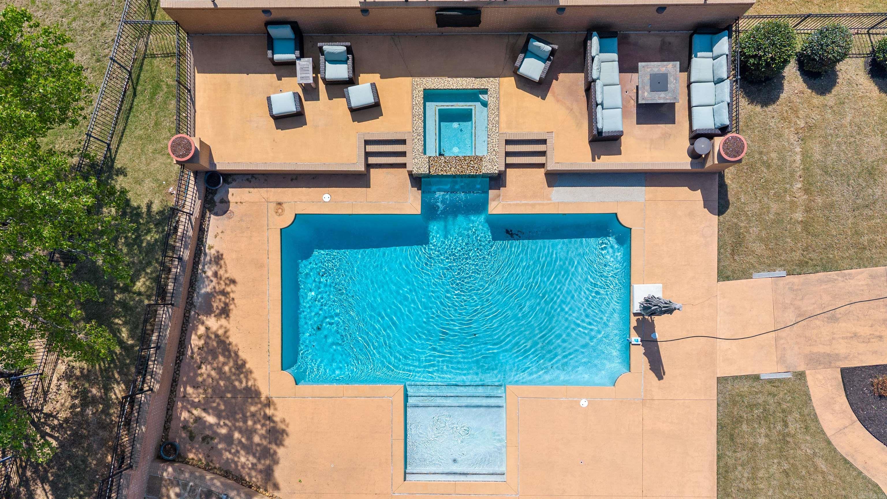 Ridgepointe Country Club - Residential