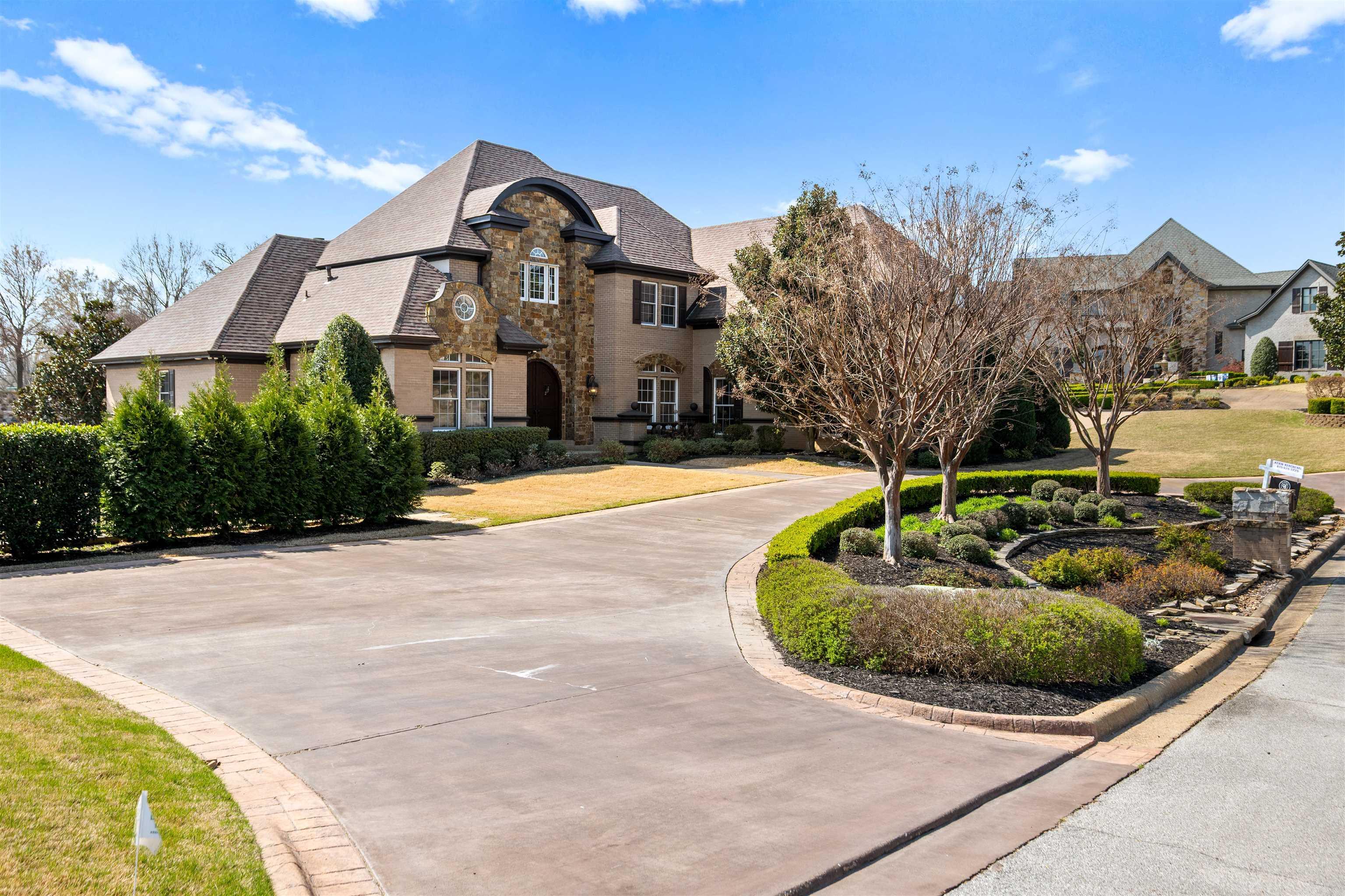 Ridgepointe Country Club - Residential