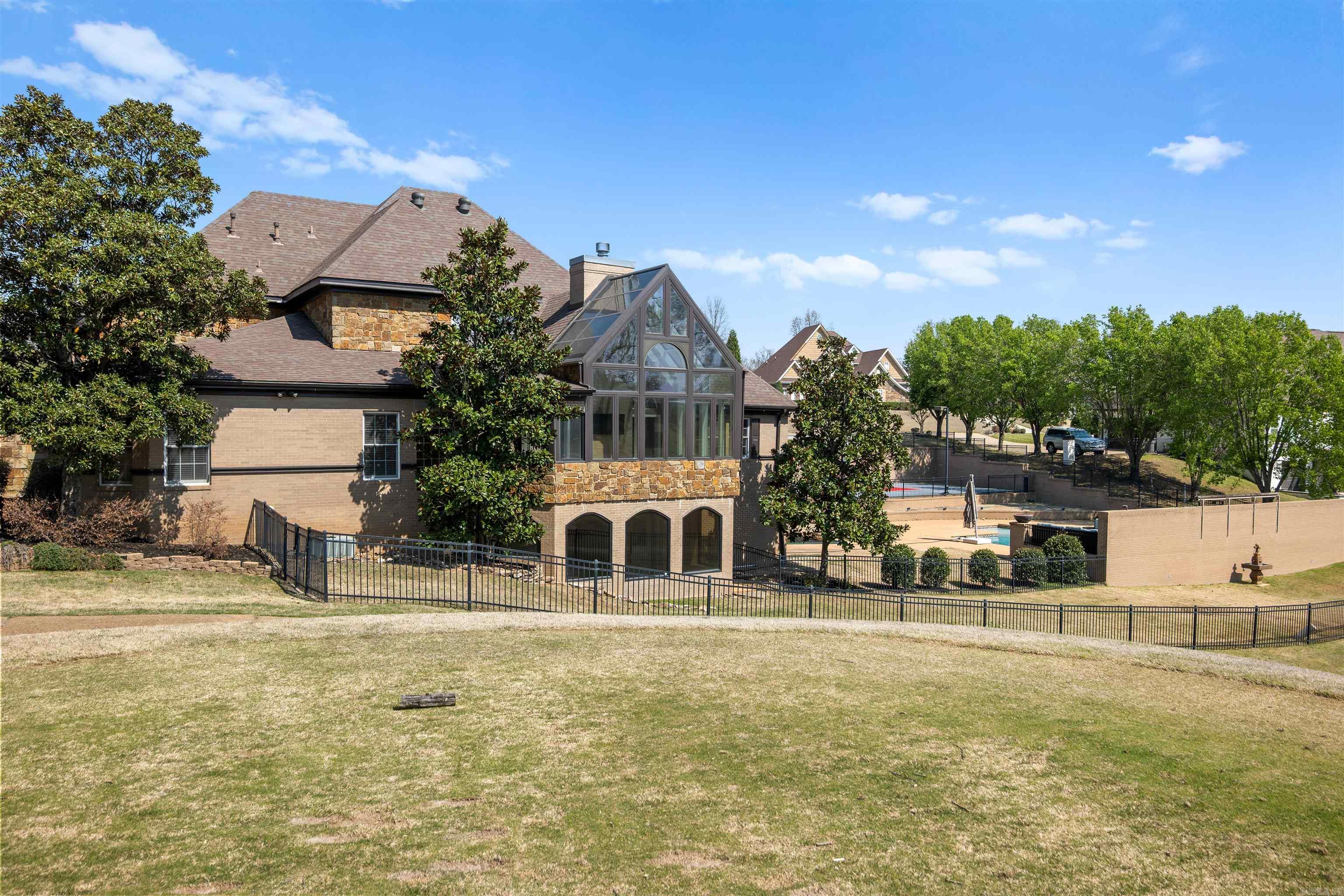 Ridgepointe Country Club - Residential