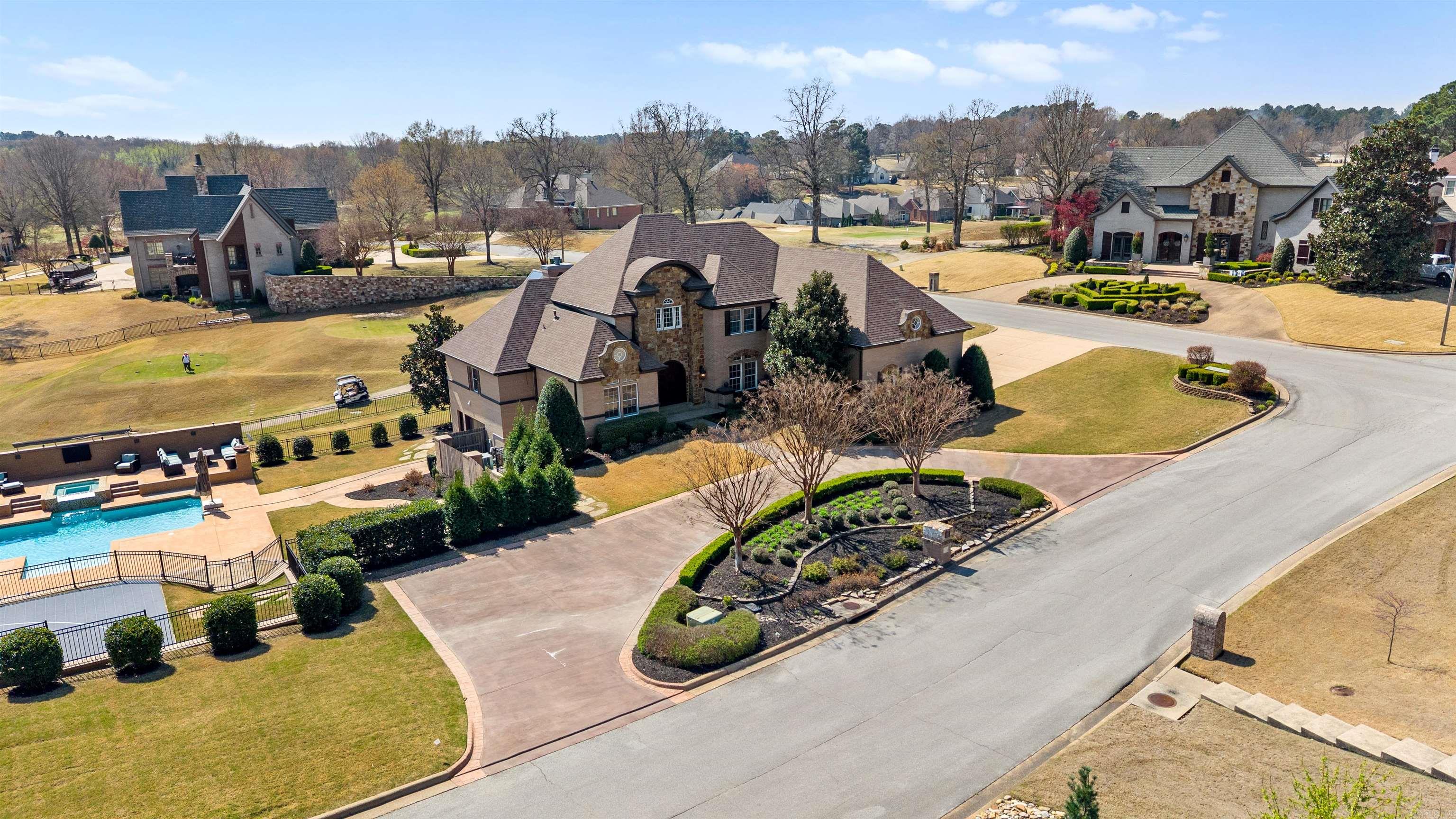 Ridgepointe Country Club - Residential