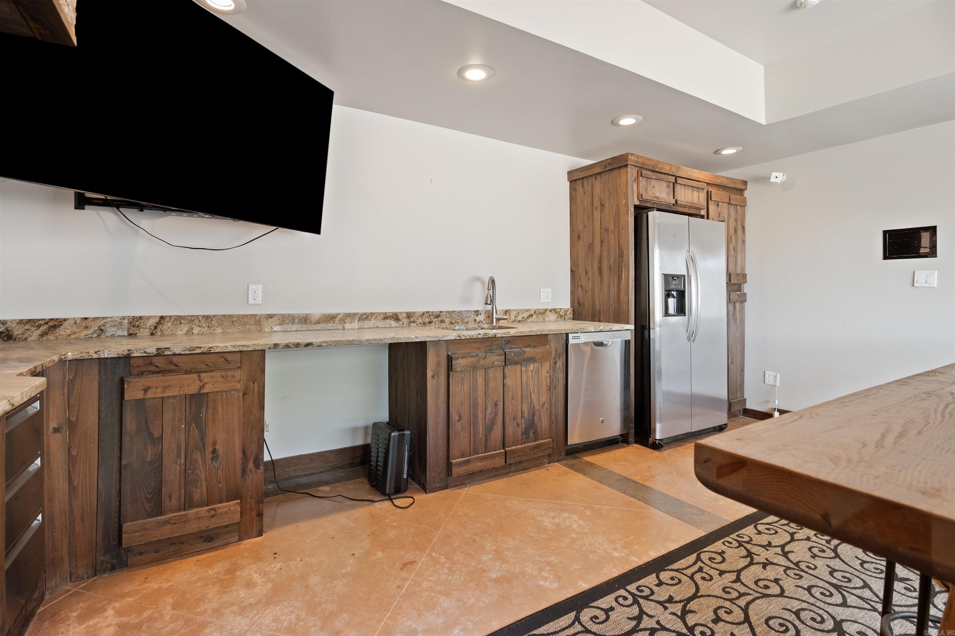 Ridgepointe Country Club - Residential