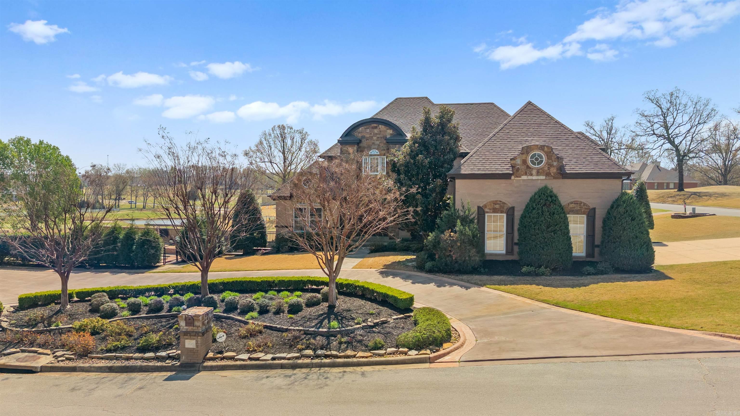 Ridgepointe Country Club - Residential