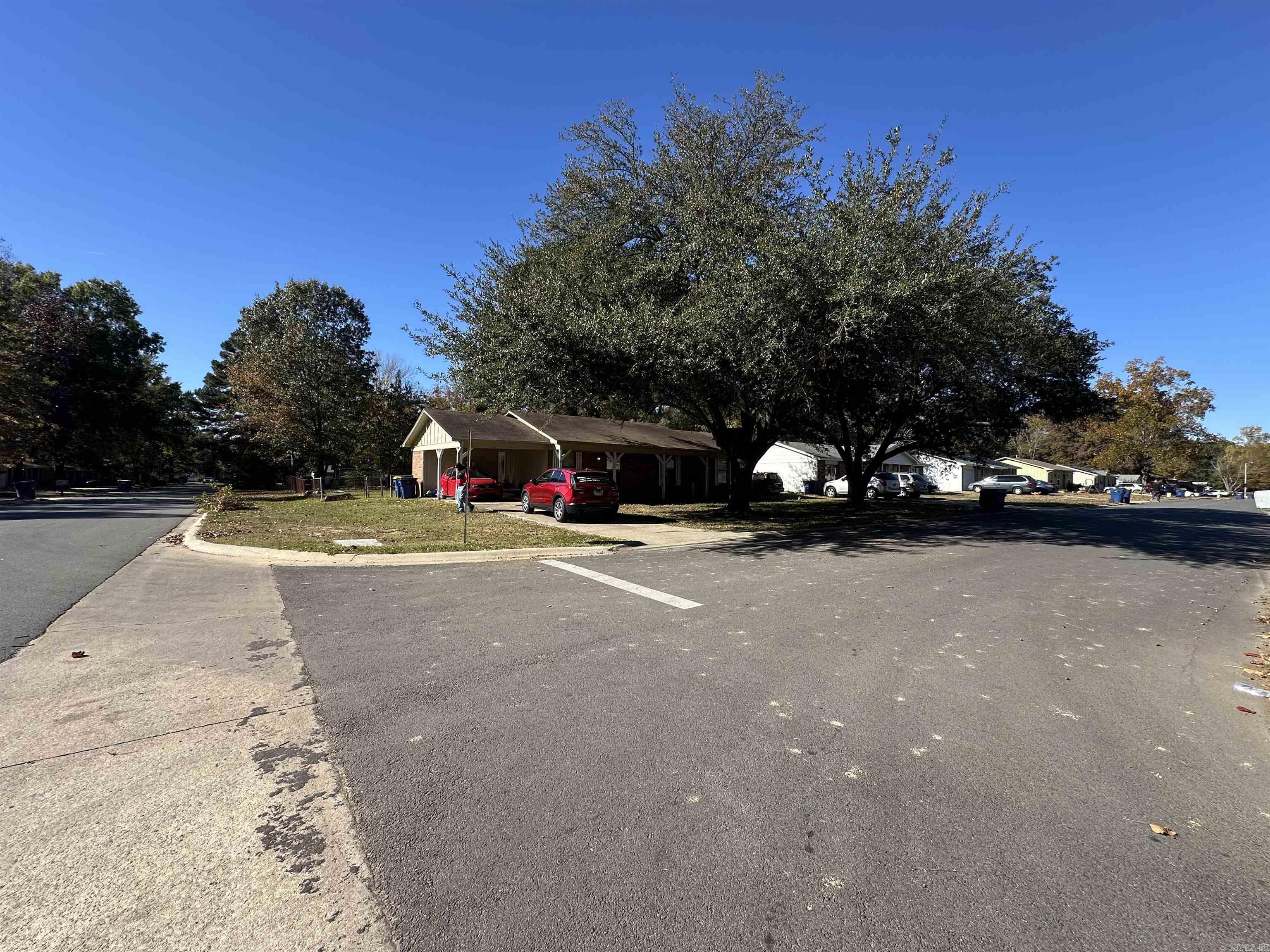 MEADOWLARK - Residential