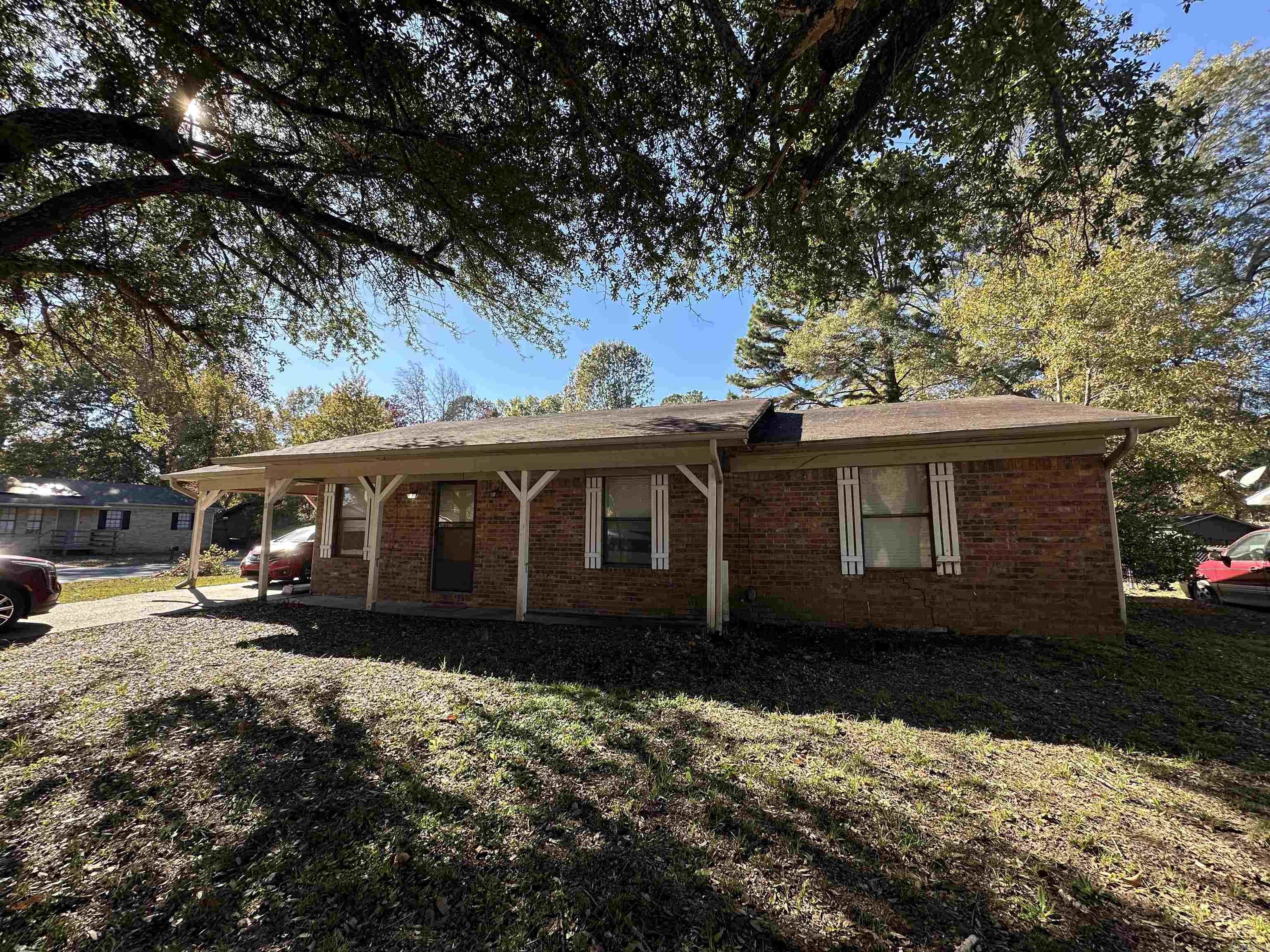 MEADOWLARK - Residential