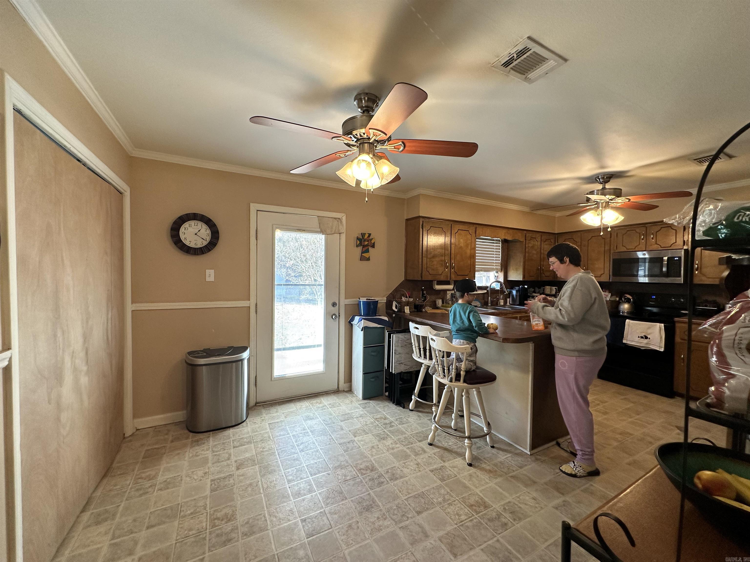 MEADOWLARK - Residential