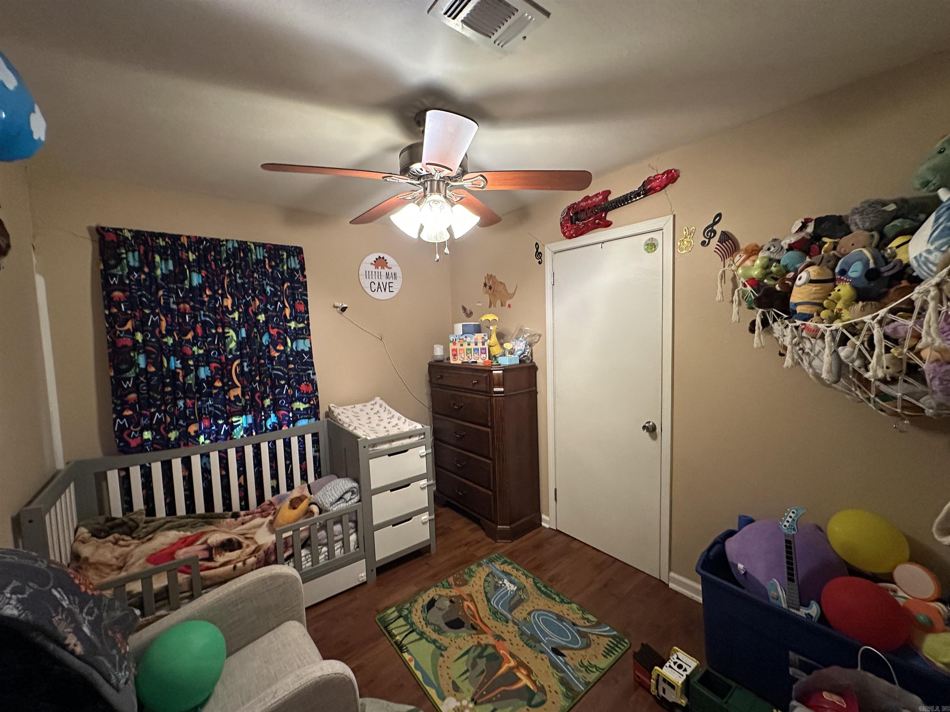 MEADOWLARK - Residential