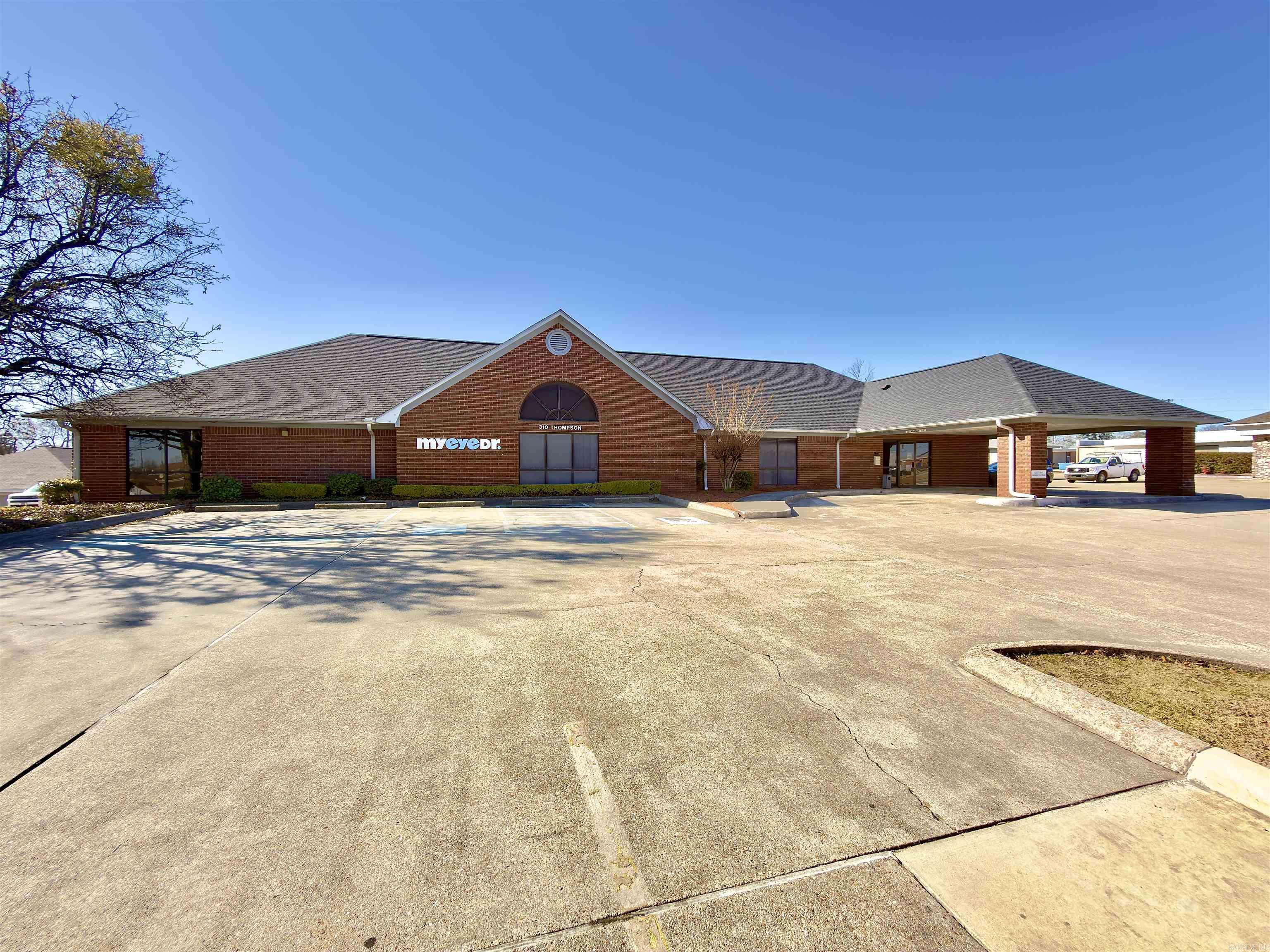 GOODWIN - Commercial Sale