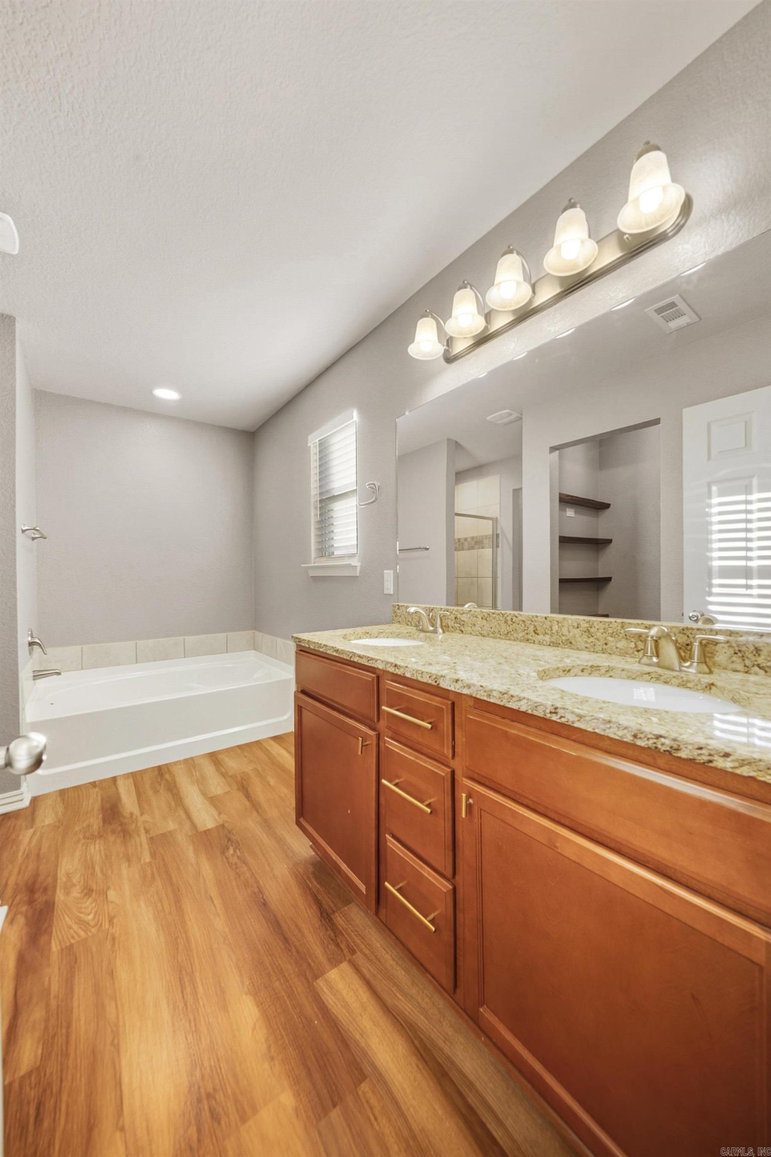 BENT TREE ESTATES - Residential