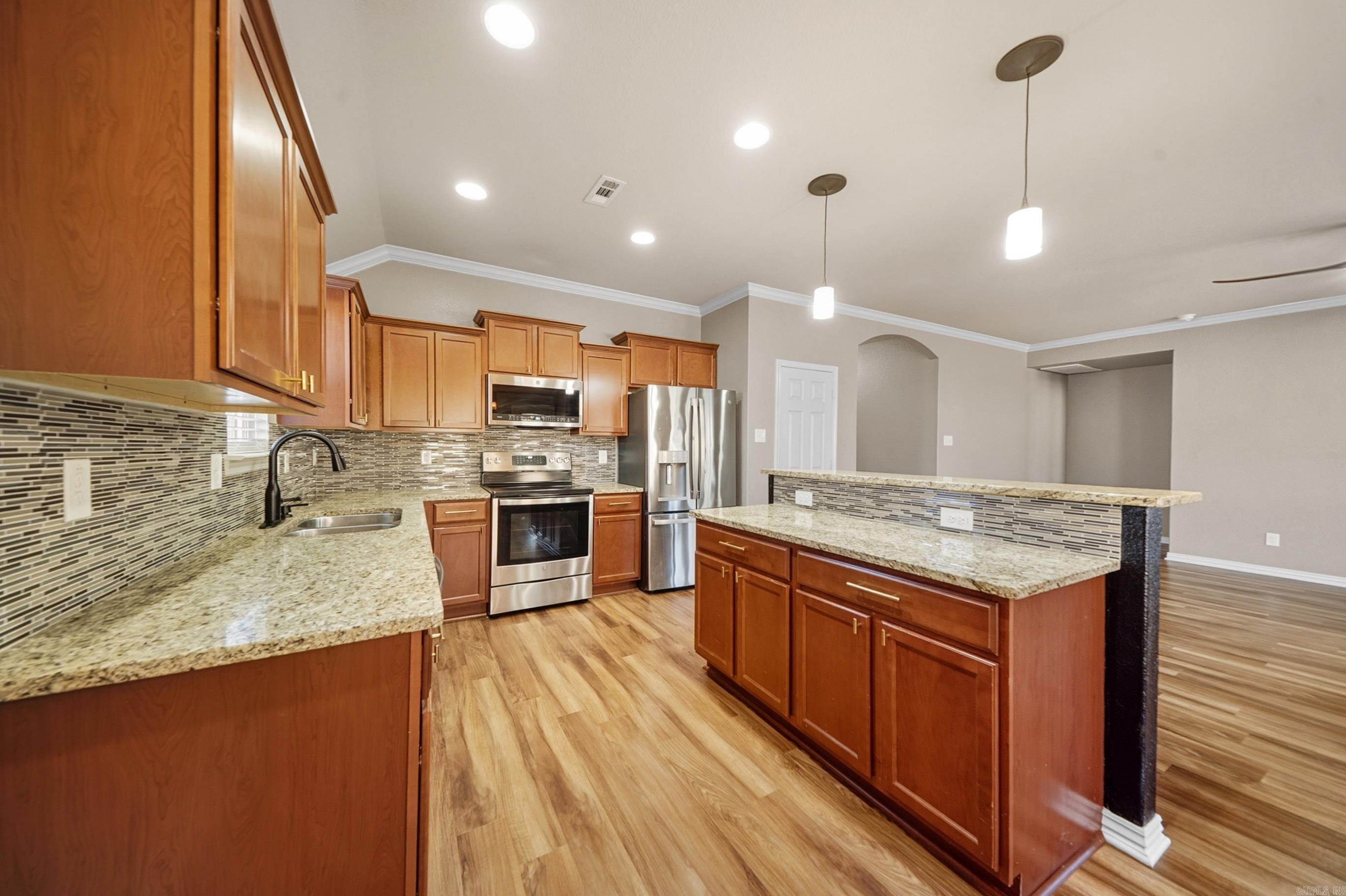 BENT TREE ESTATES - Residential