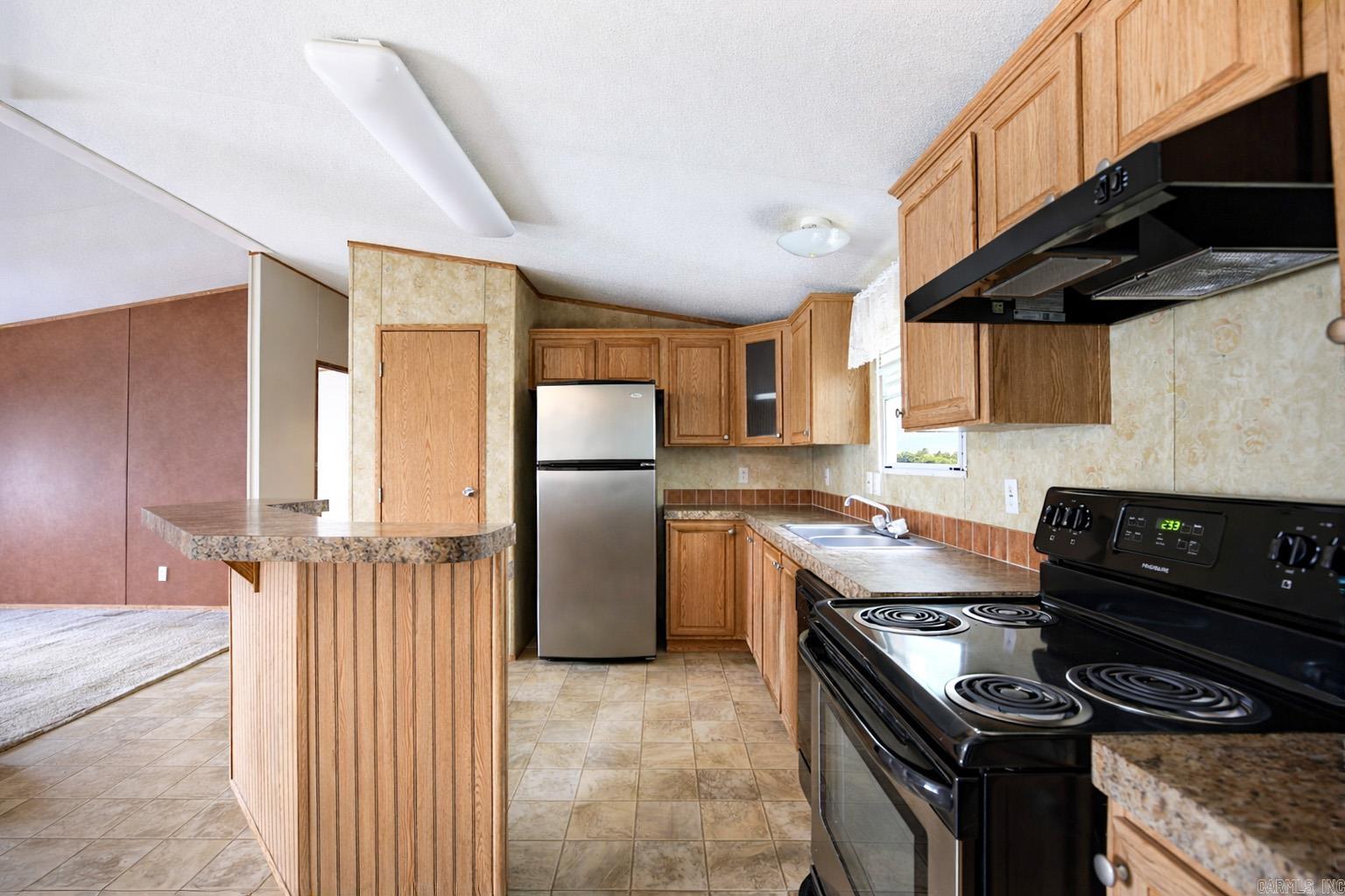 CHAPARRAL ESTATES - Residential