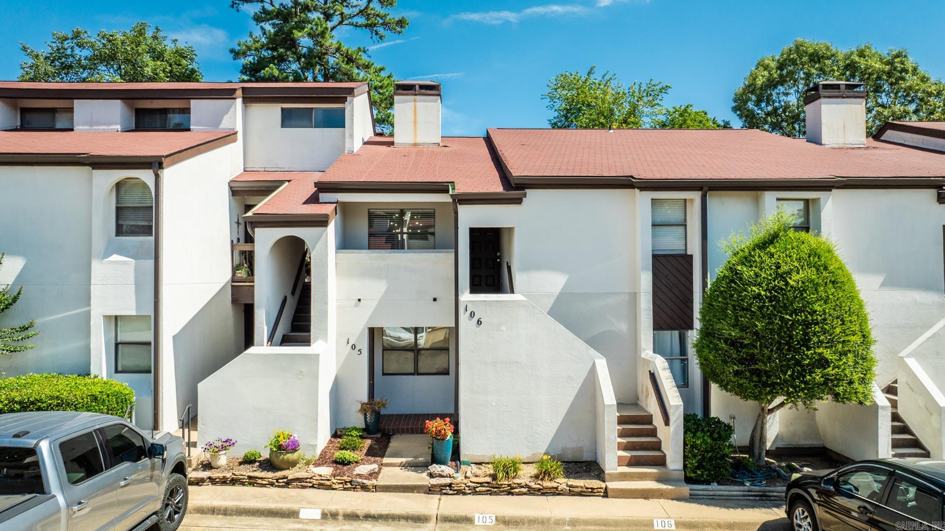 This retreat in the city is a stunning oasis of comfort and modern amenities. Step inside to a fully updated and renovated unit. Complete with all new cabinetry, flooring, lighting, shower, tub unit, vanities, appliances, paint, and more! Nothing was left untouched. Enjoy an established community in the heart of Midtown with all new finishes! This one is a must see and will be sure to please even the most discerning buyers!
