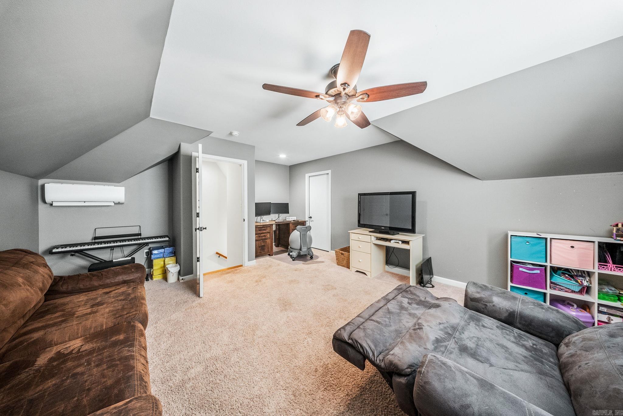 THE MAPLES - Residential