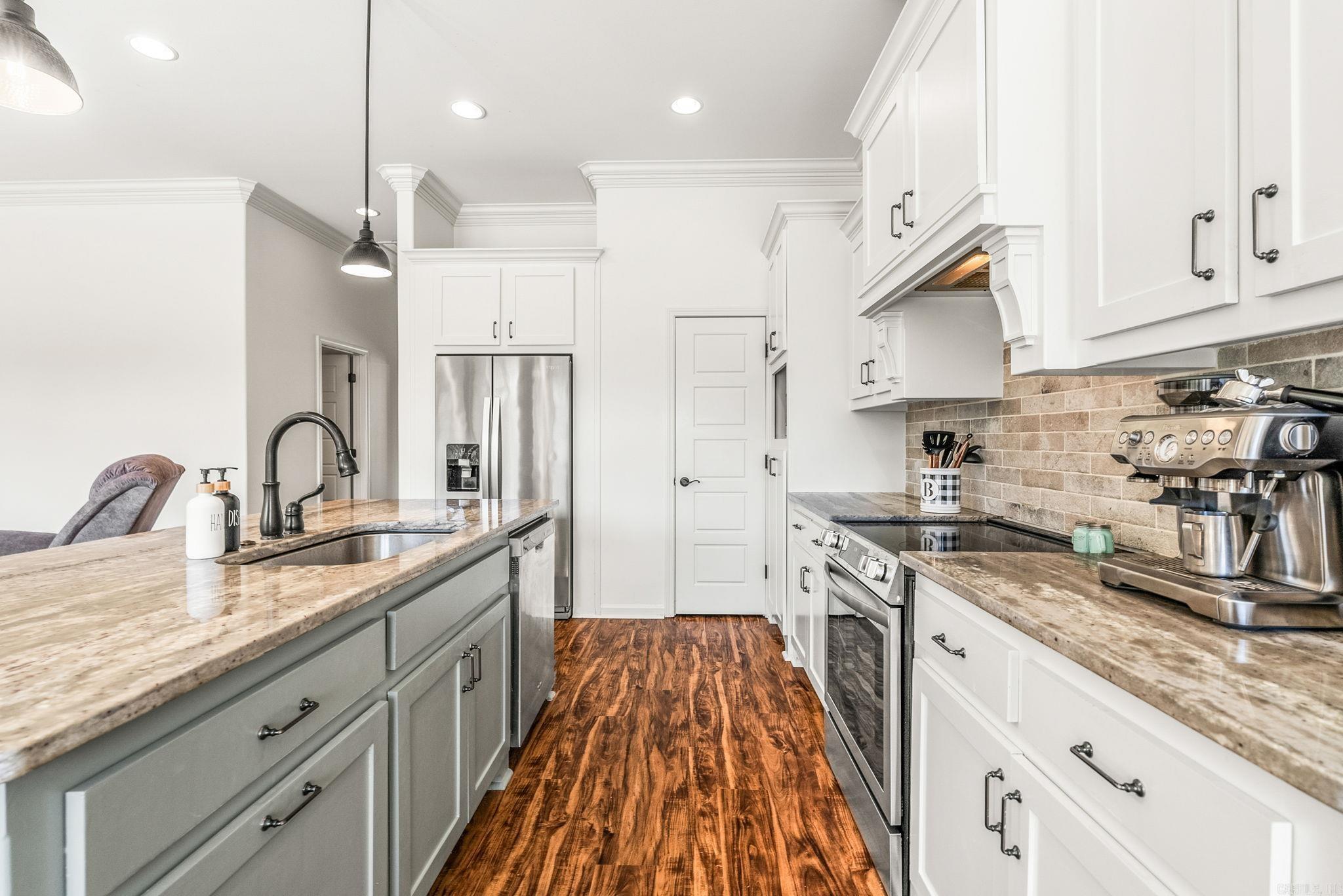 THE MAPLES - Residential