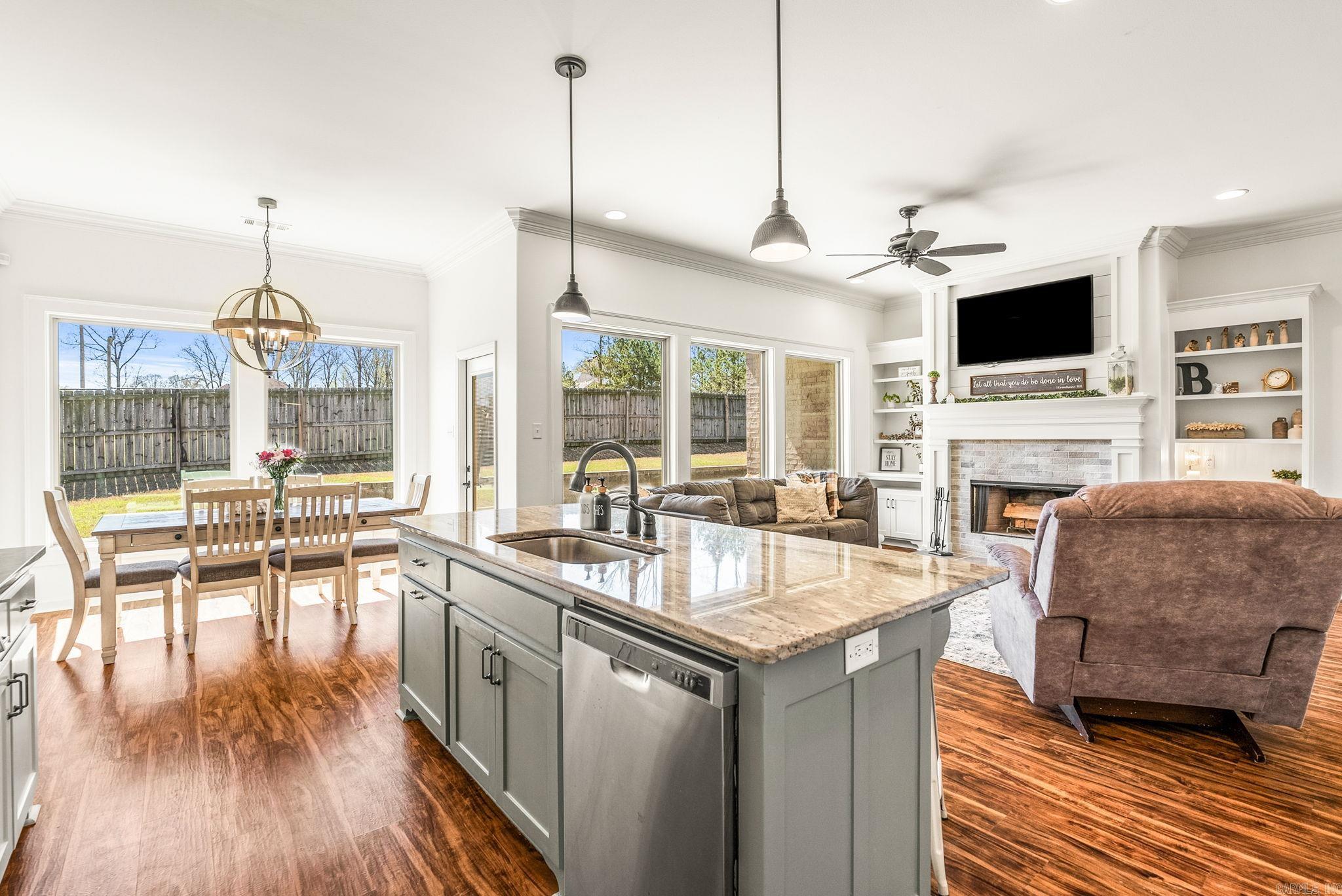 THE MAPLES - Residential